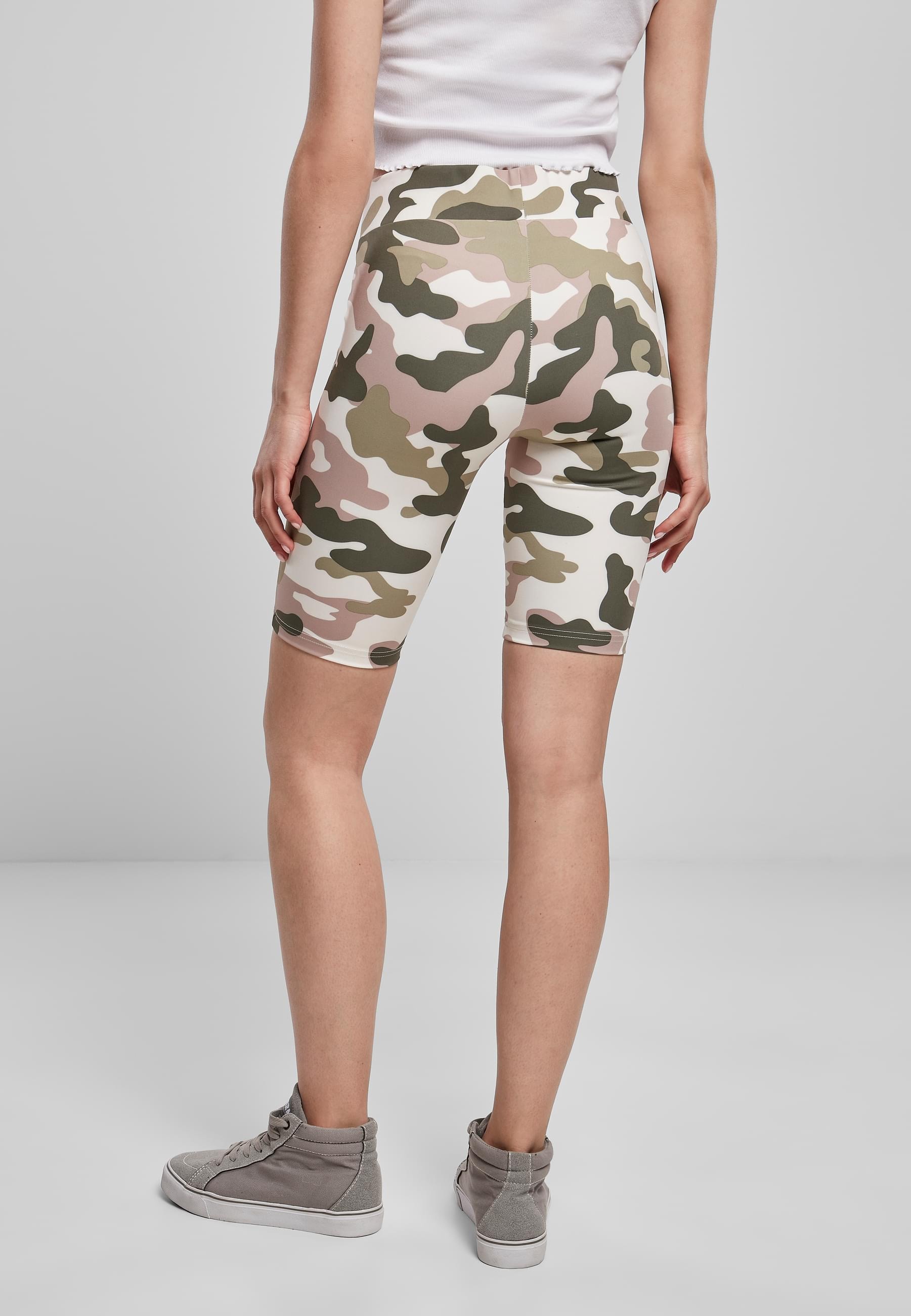 URBAN CLASSICS Stoffhose »Urban Classics Damen Ladies High Waist Camo Tech Cycle Shorts«, (1 tlg.)