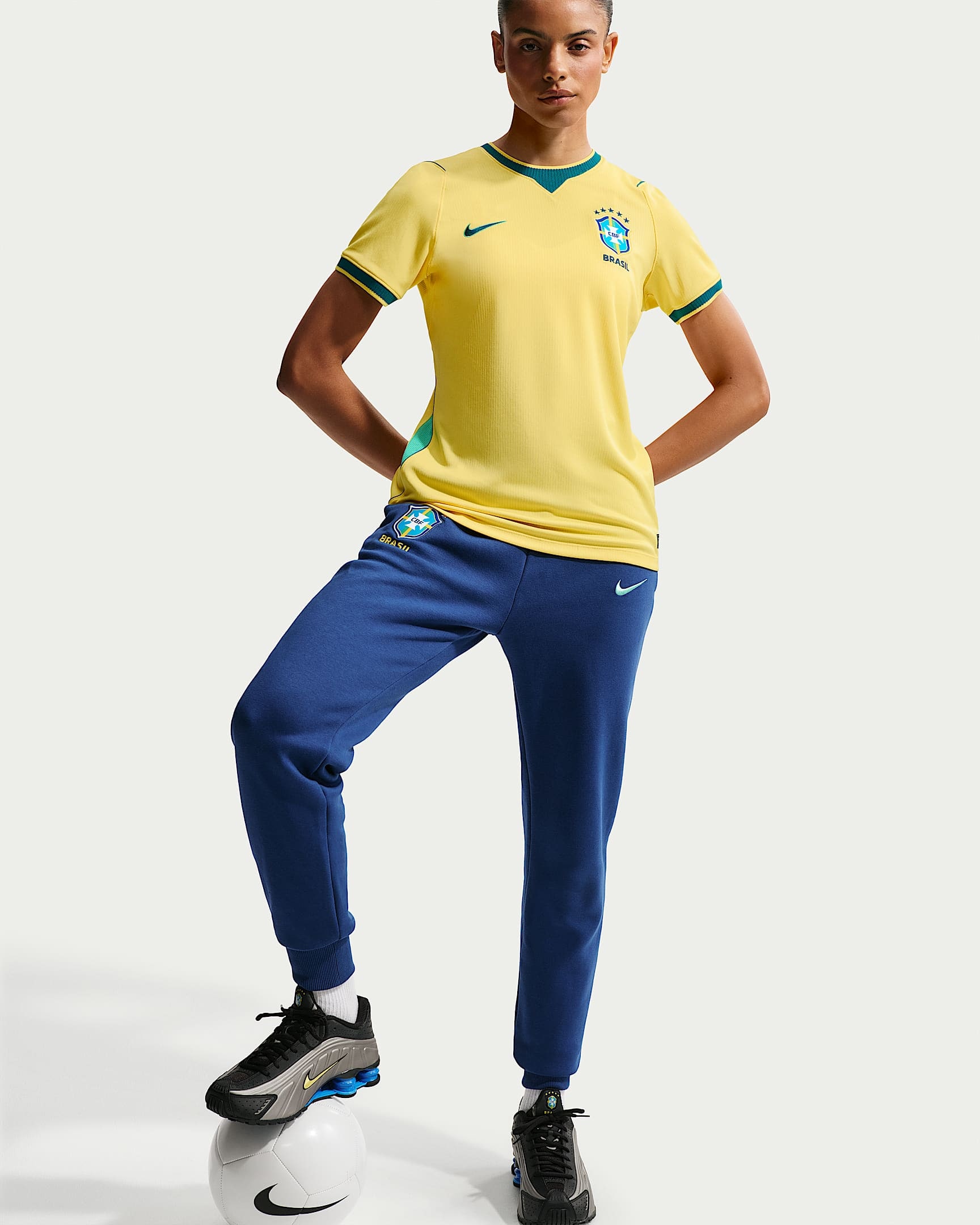 Nike Fußballtrikot »Brasilien 2026 Heimstadion Replika-Fußballtrikot (Damen)« für Training und Freizeit, mit Dri-FIT-Technologie