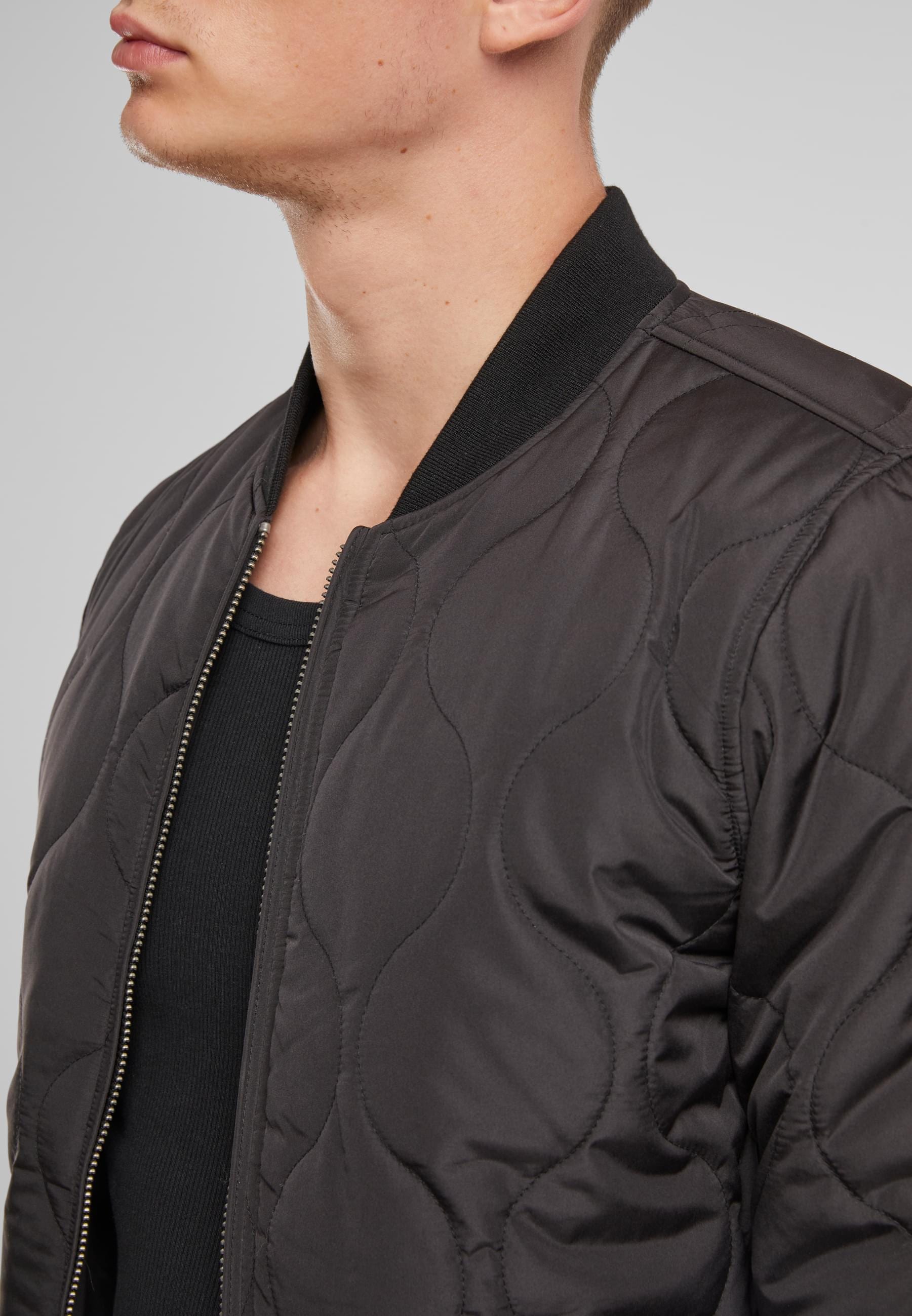 URBAN CLASSICS Bomberjacke »Urban Classics Onion Quilted Bomber«, (1 St.), ohne Kapuze