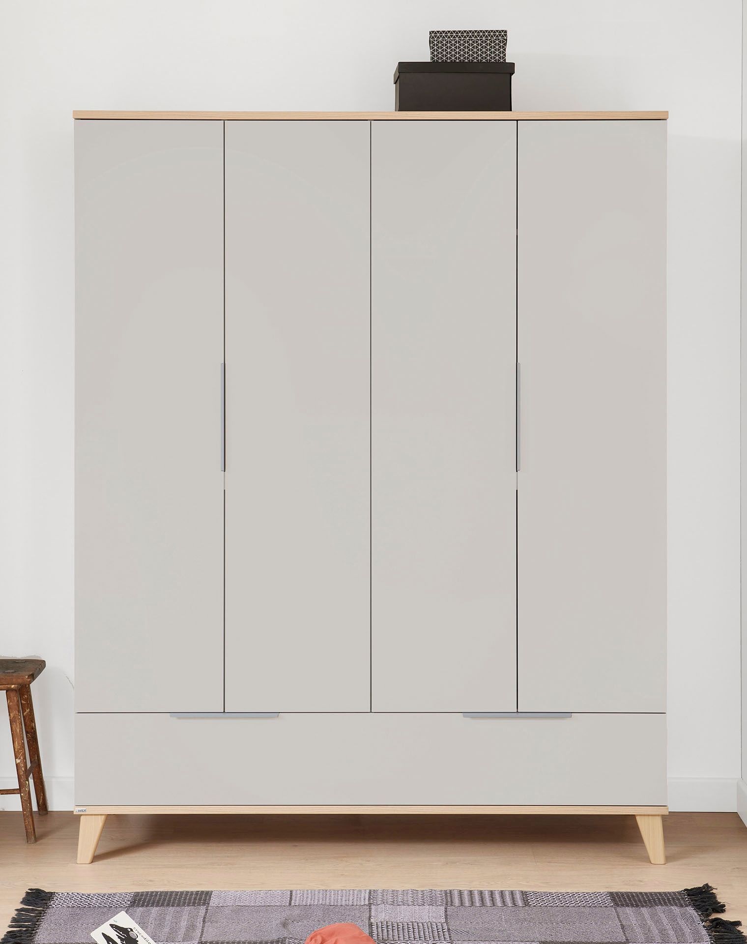 Thumbnail - PAIDI Kleiderschrank "FIENE in Grau, 4 Türen und 1 Schublade mit Soft-Close" B/H ca. 164x210cm, inkl. Kleiderstange und ...