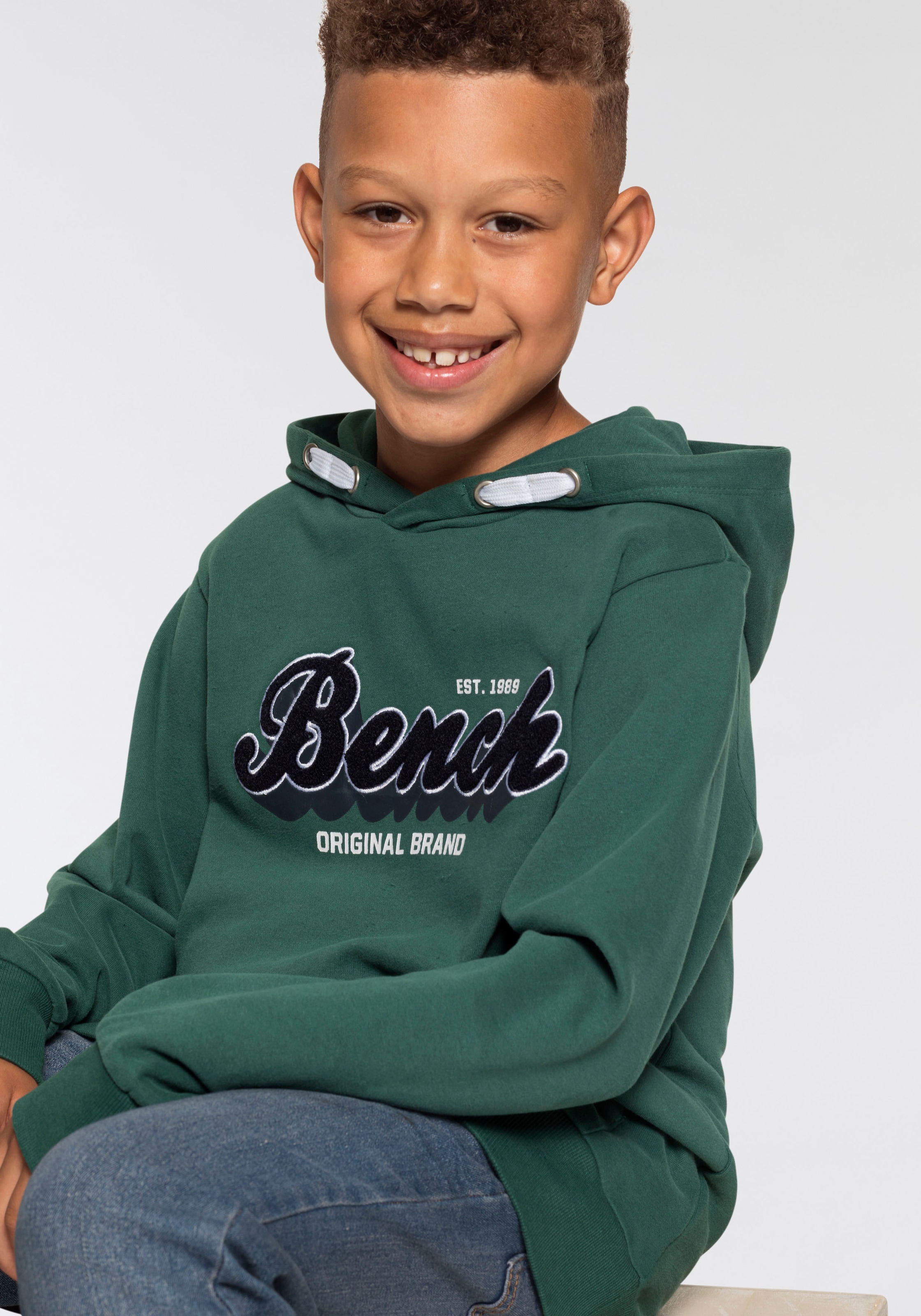 Bench. Kapuzensweatshirt »FROTTEE«, Bench. Applikation online kaufen | BAUR