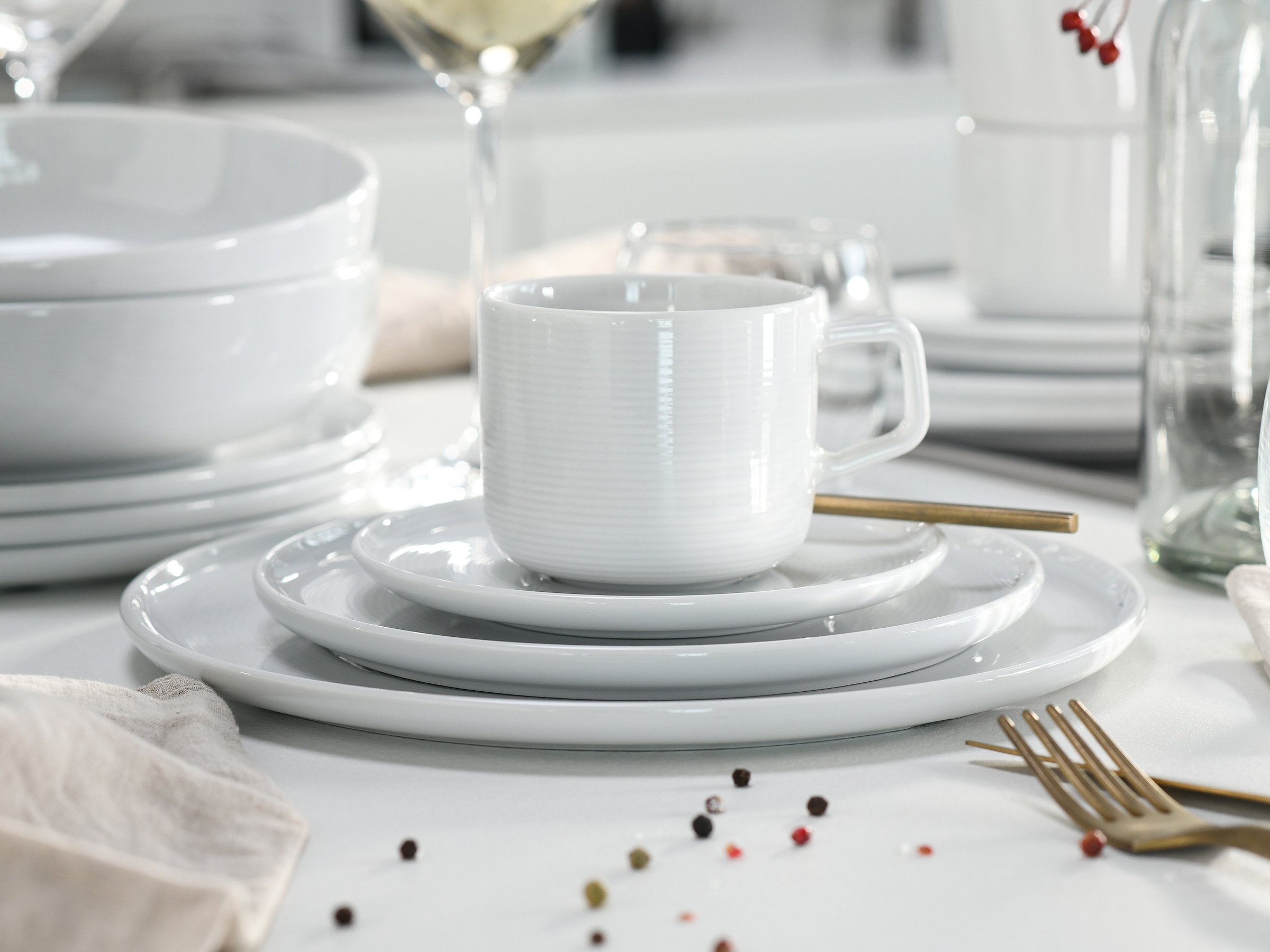 CreaTable Kombiservice »Session, Service, 30-tlg.« Teller ohne Fahne mit großem Spiegel, Elegantes Rillenrelief