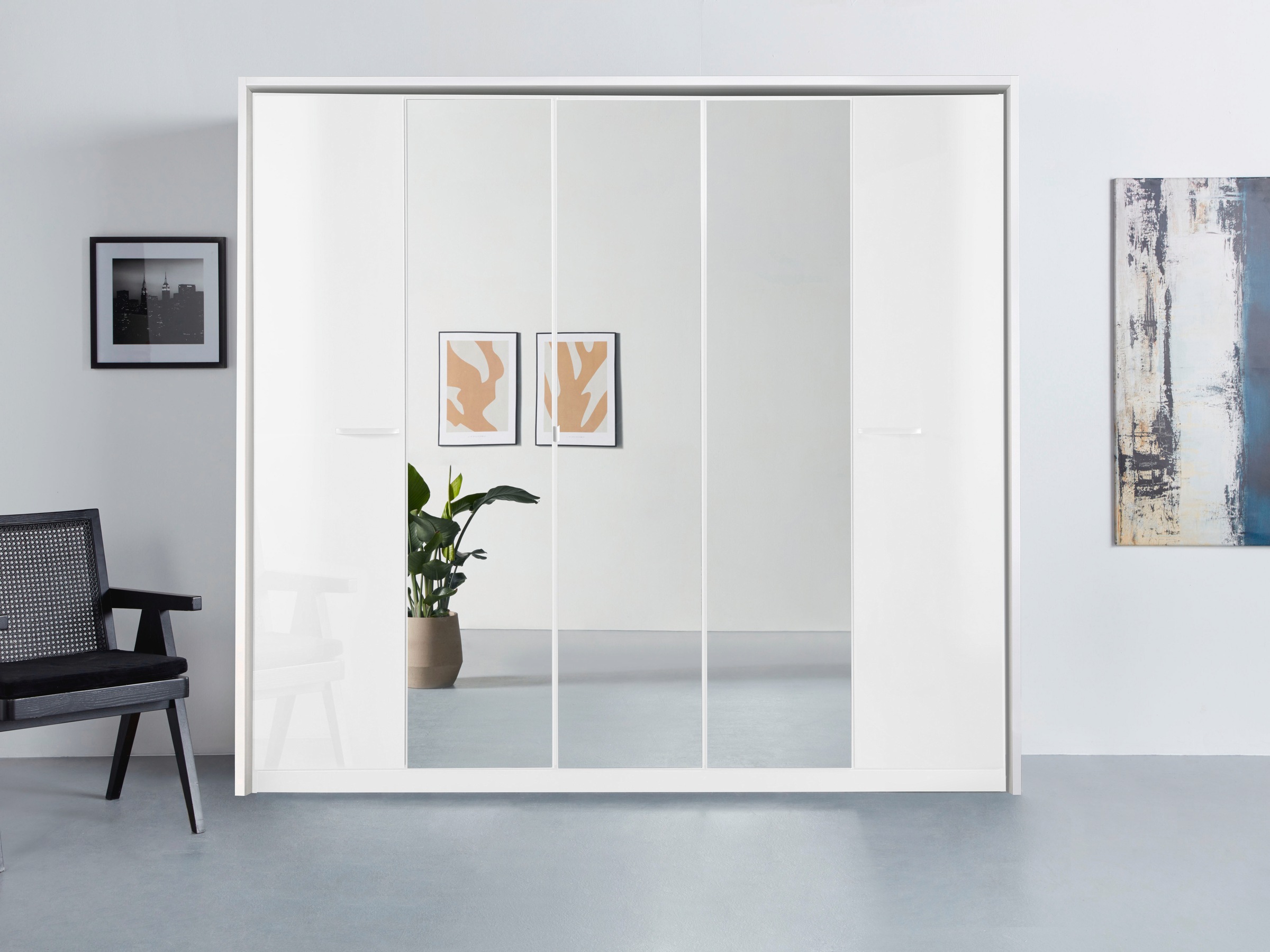 rauch Drehtürenschrank »Oteli«, mit Mittelspiegel und Passepartout optional mit Beleuchtung