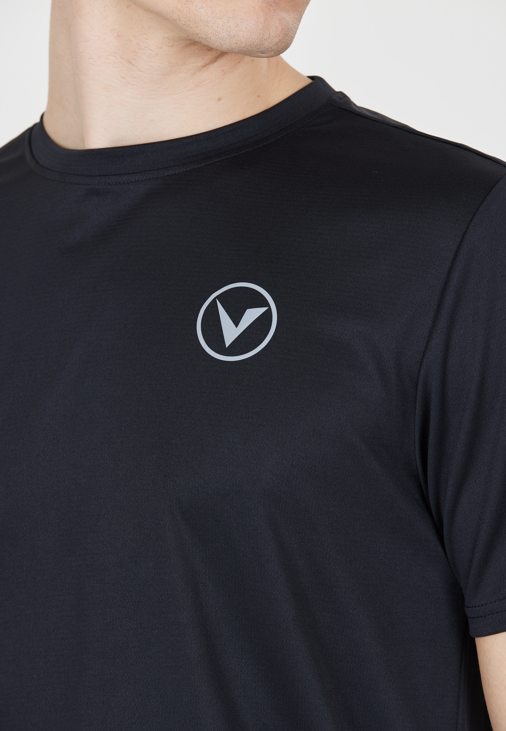Virtus Funktionsshirt »Keso«, (1 tlg.), mit schnelltrocknender und atmungsaktiver Eigenschaft