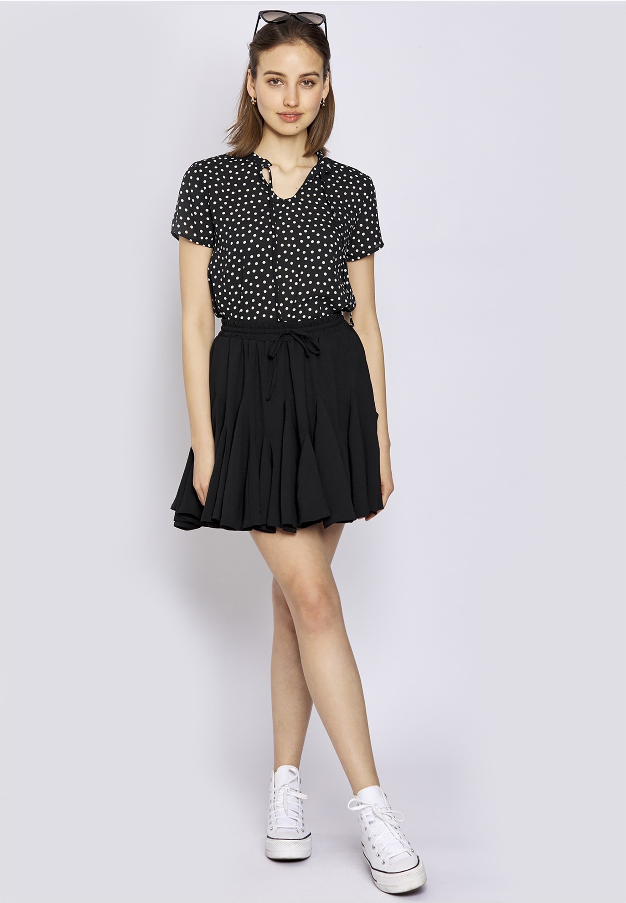 freshlions Klassische Bluse "Amea" 1 Stk. mit niedlichen Punkten günstig online kaufen