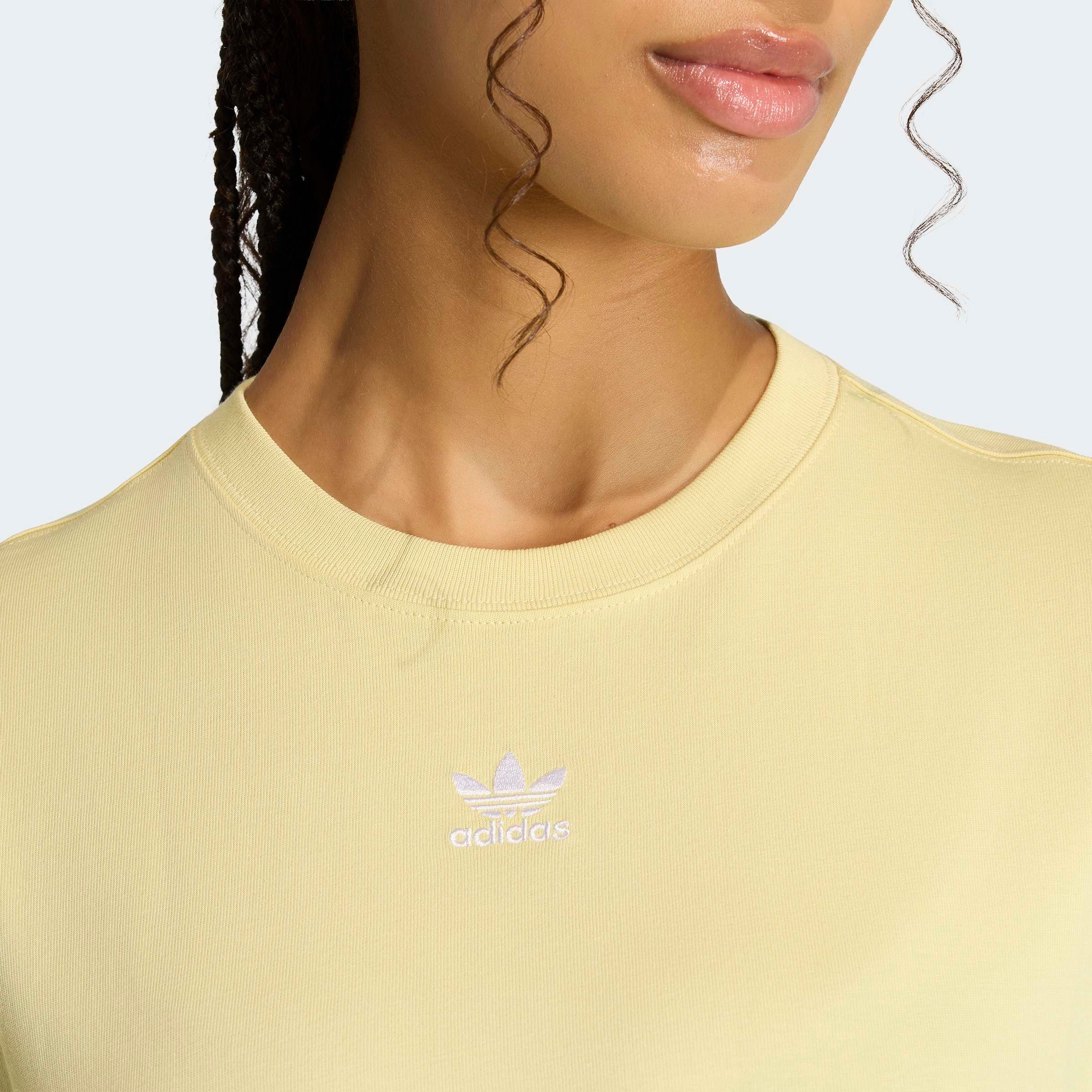 adidas Originals T-Shirt »ESS BOYFR TEE« sportlicher Stil, aus Baumwolle, Kurzarm, Rundhalsausschnitt