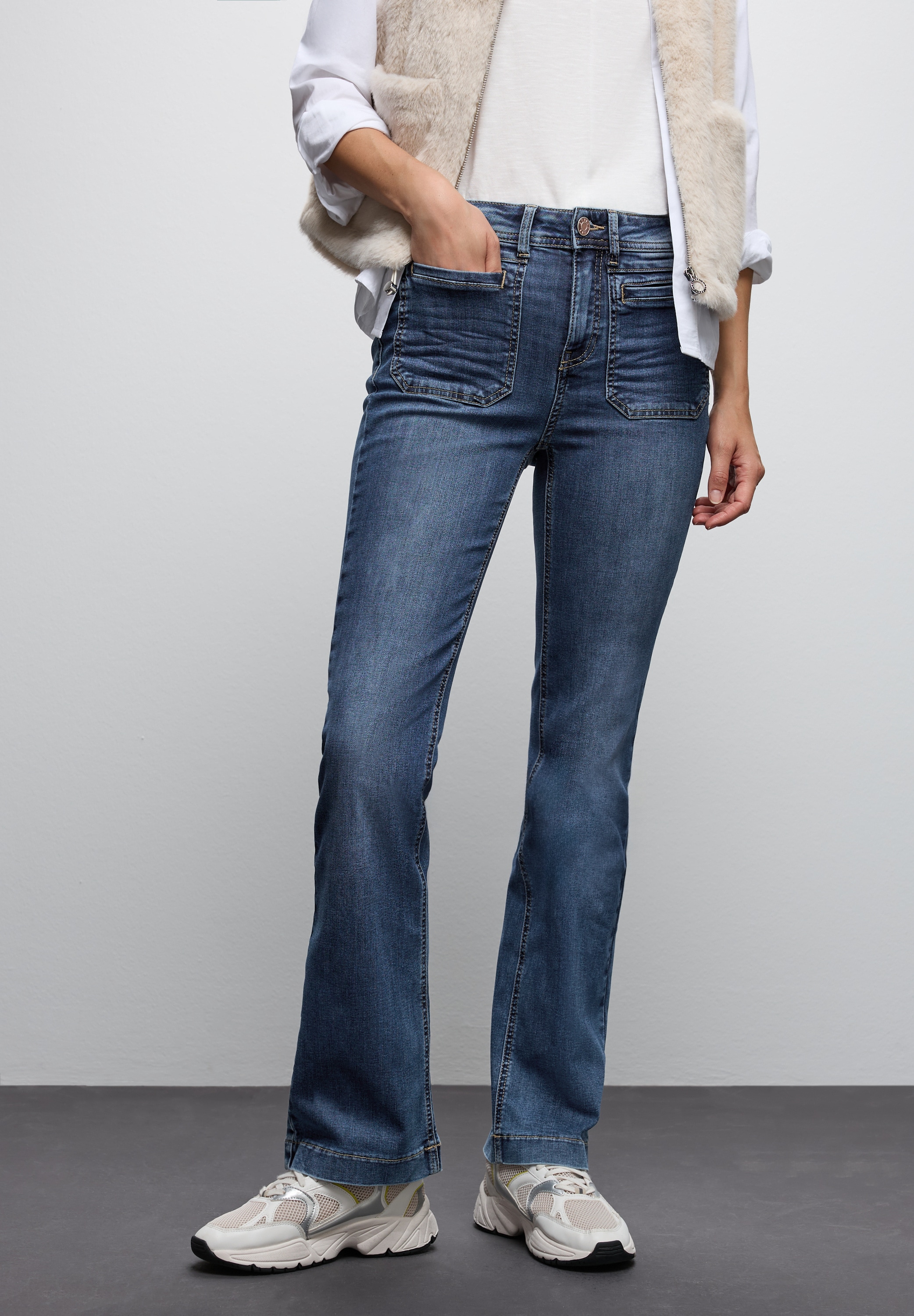 STREET ONE Bootcut-Jeans, mit Taschen günstig online kaufen