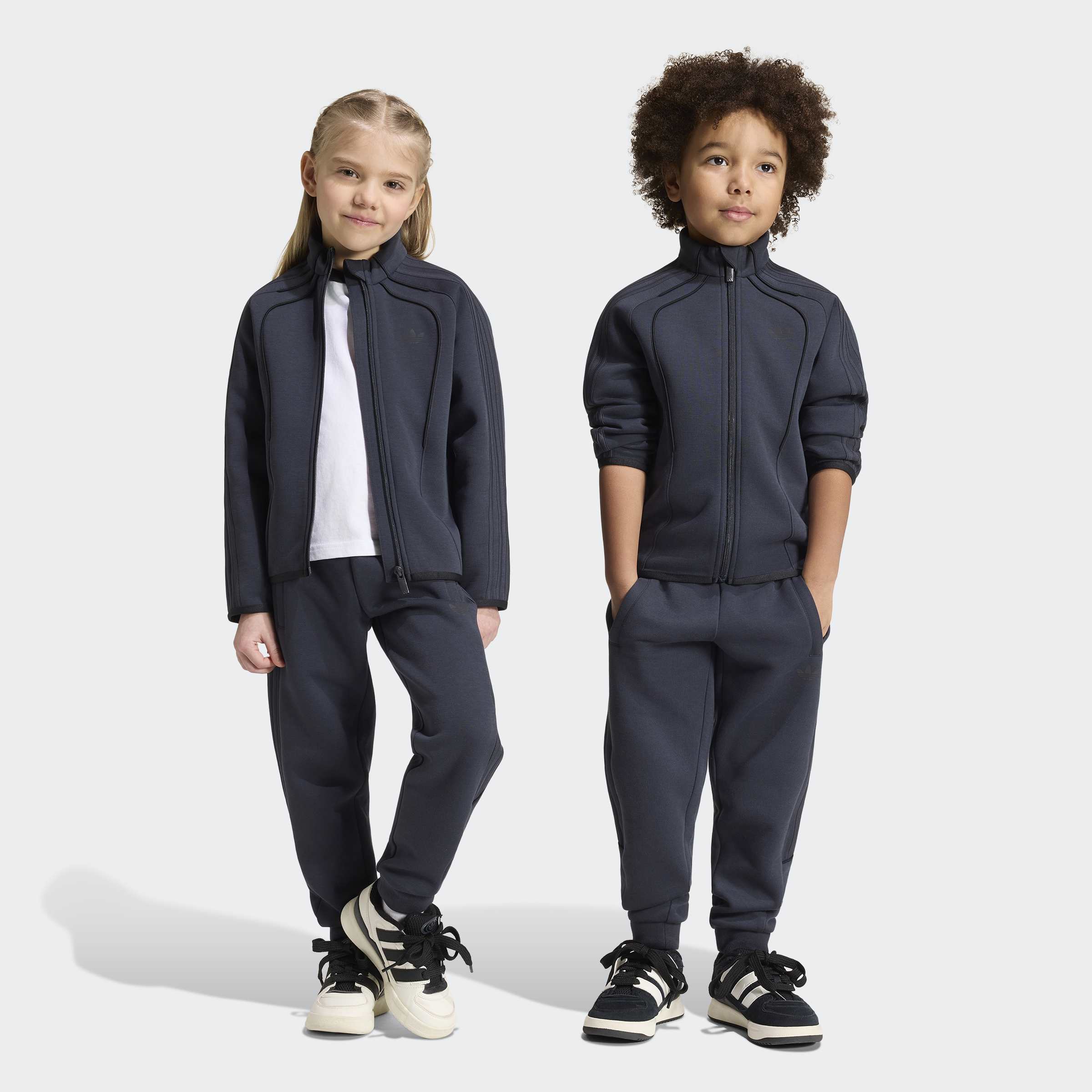 adidas Originals Trainingsanzug "TS" 2 für Kinder, sportlicher Stil, zweiteiliges Set, aus Baumwolle