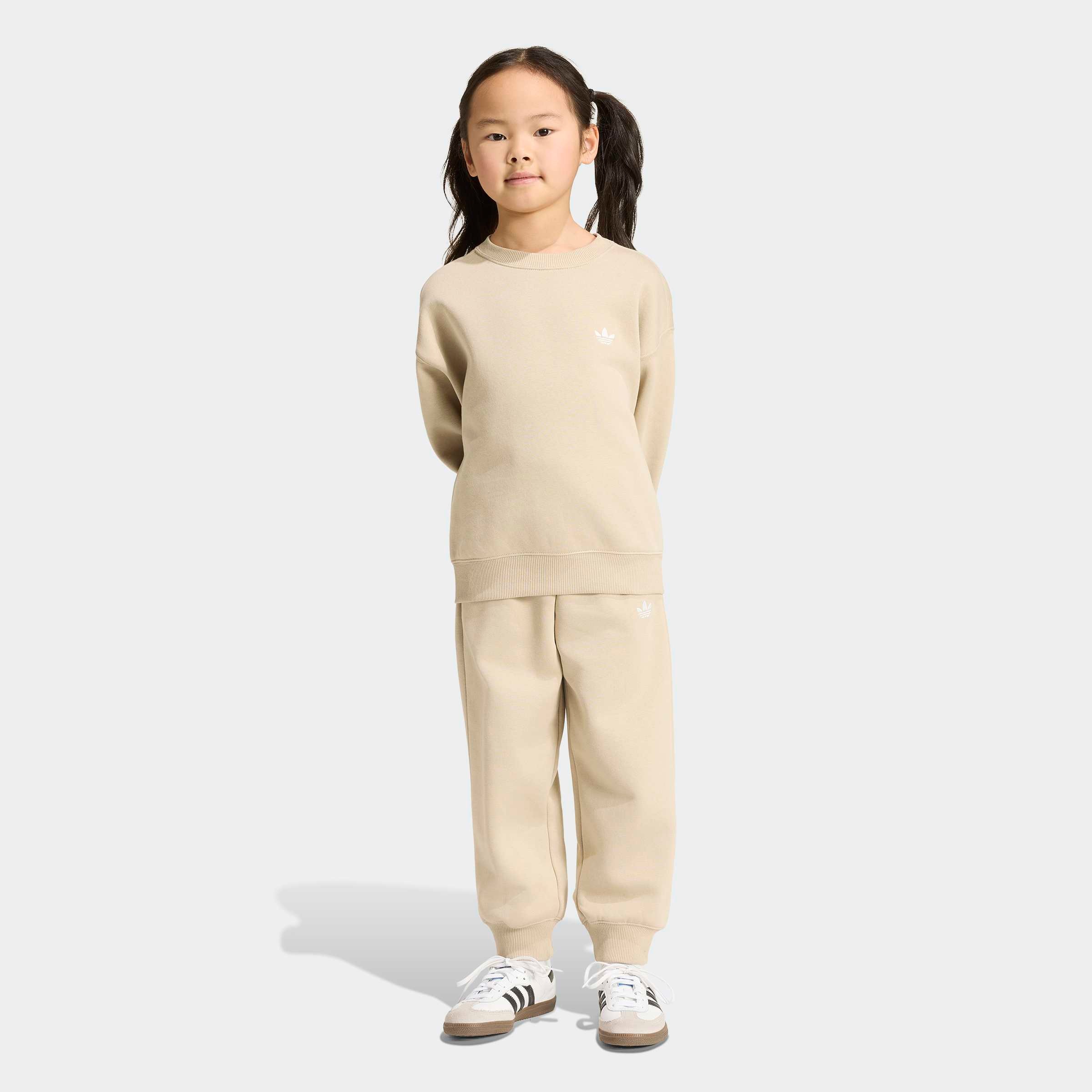 adidas Originals Trainingsanzug »CREW JOG SET« 2 für Kinder, zweiteiliges Set, aus Baumwolle