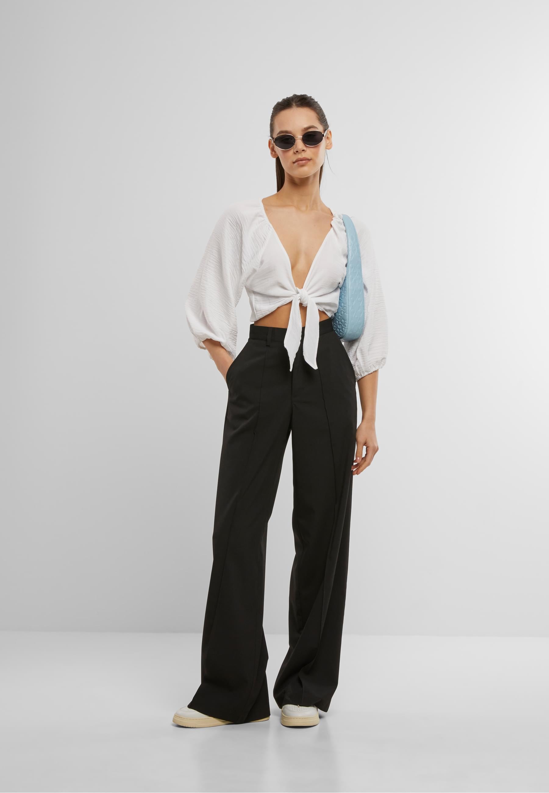 URBAN CLASSICS Klassische Bluse »Urban Classics Ladies Structured Knotted Blouse«