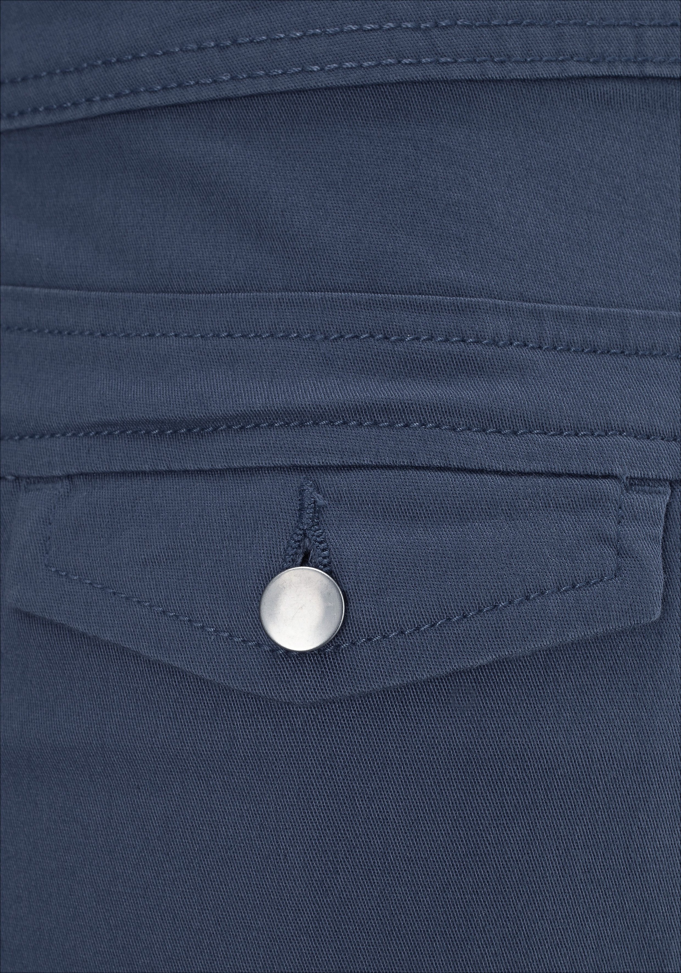 Shorts LASCANA, Damen, Gr. 44, N-Gr, blau, Denim/Jeans, Obermaterial: 98% Baumwolle, 2% Elasthan, unifarben, figurbetont kurz, Hosen Shorts, aus Baumwollstretch mit Taschen, kurze Hose, Freizeitlook 3