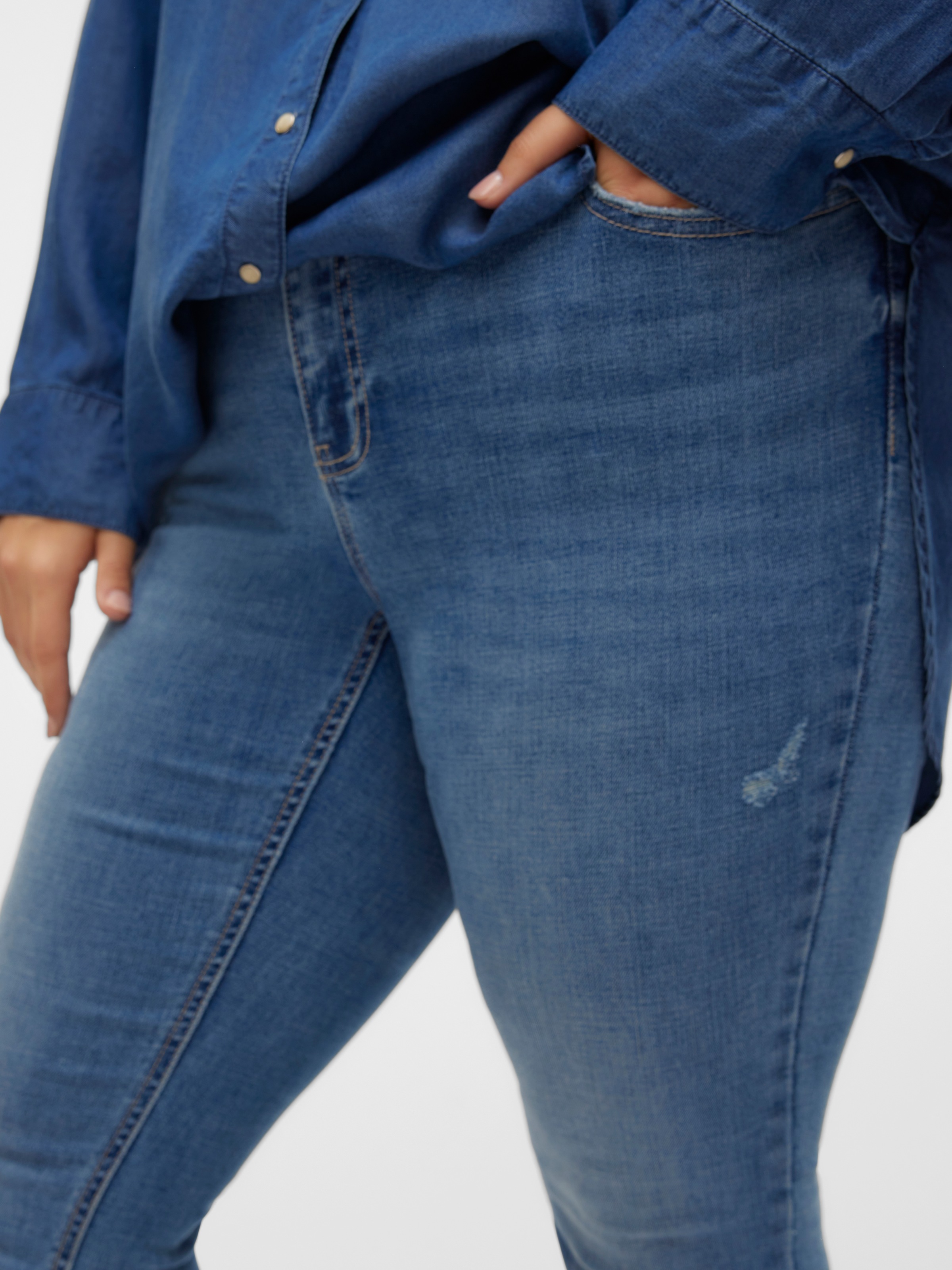Thumbnail - Vero Moda Curve Skinny-fit-Jeans "VMCFLASH MR SKINNY JEANS LI347 GA CUR"