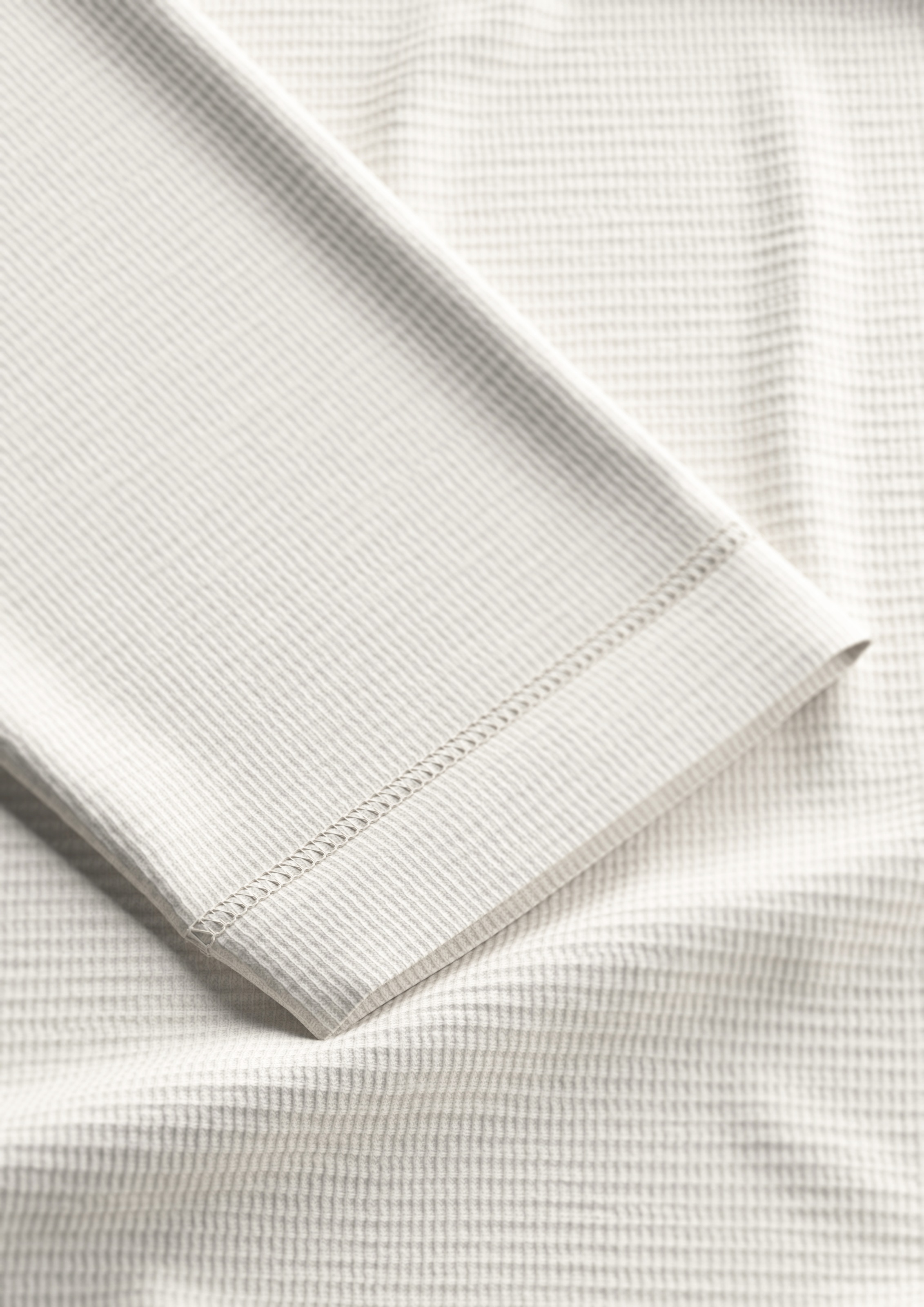 Joop Jeans Langarmshirt "Iram", mit kleiner Knopfleiste günstig online kaufen