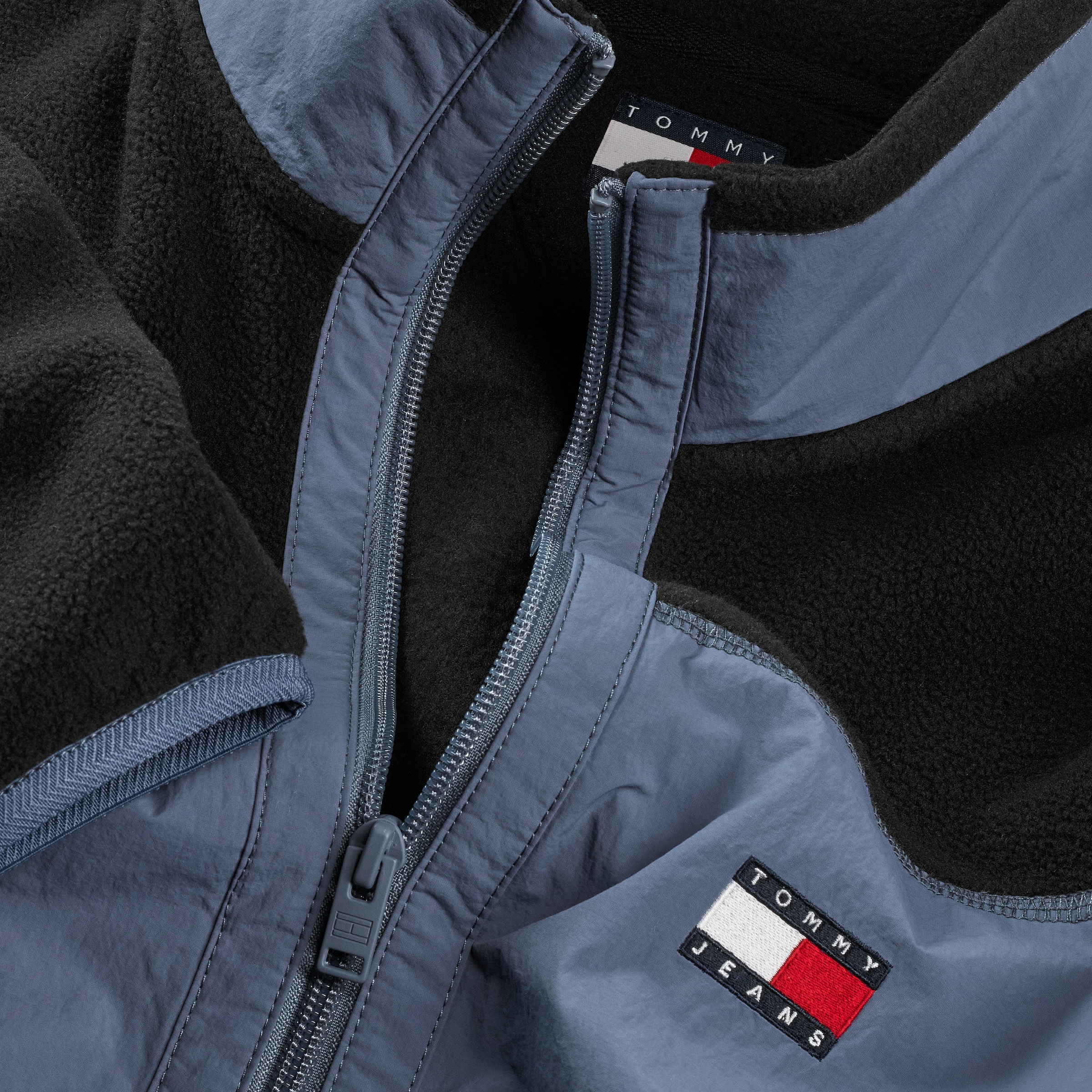 Tommy Jeans Sweater »TJM RLX FZ POLAR FLEECE EXT«, Mit Rundhalsausschnitt