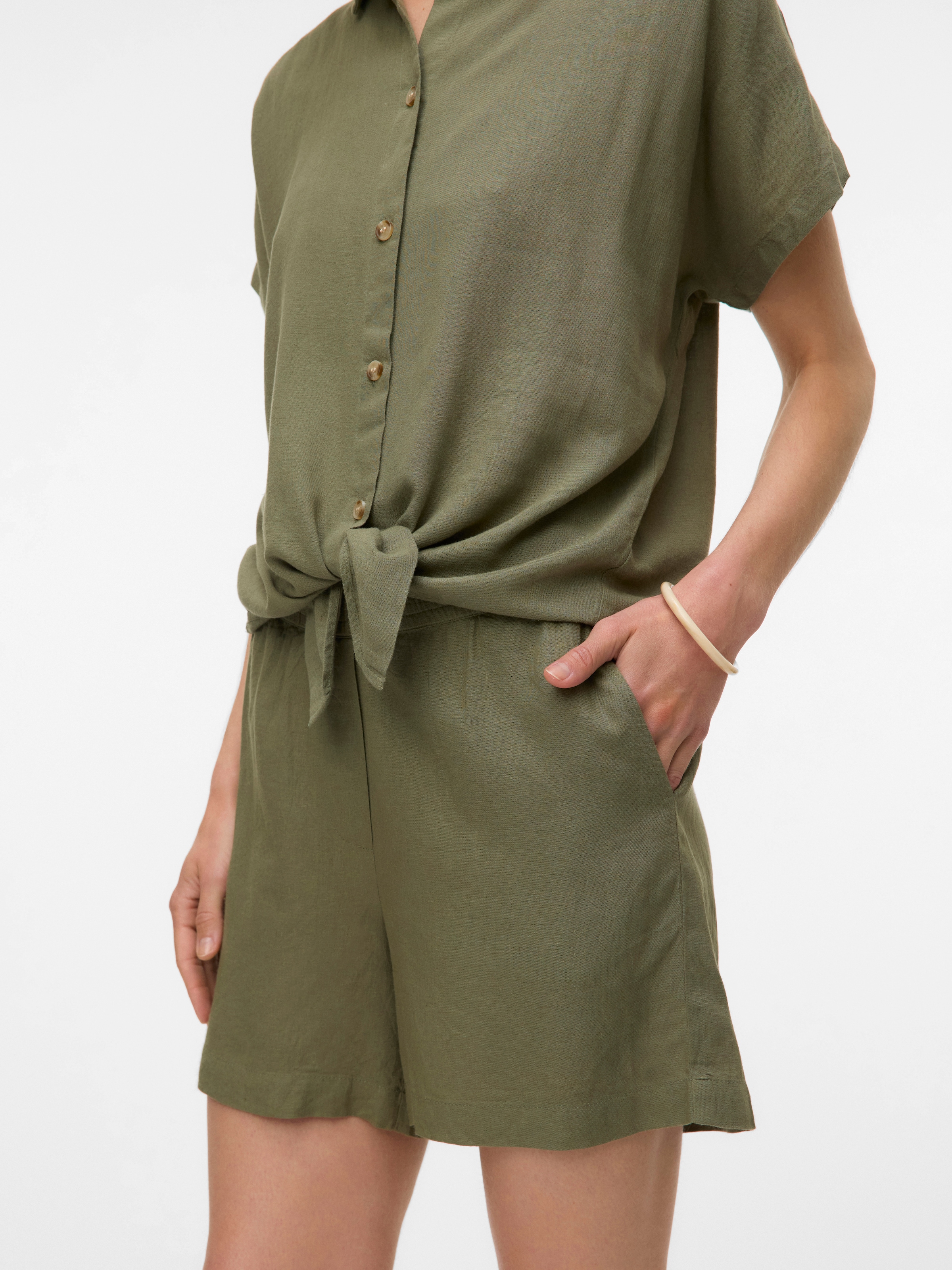 Vero Moda Shorts "VMTHEA MW SHORTS WVN NOOS" günstig online kaufen