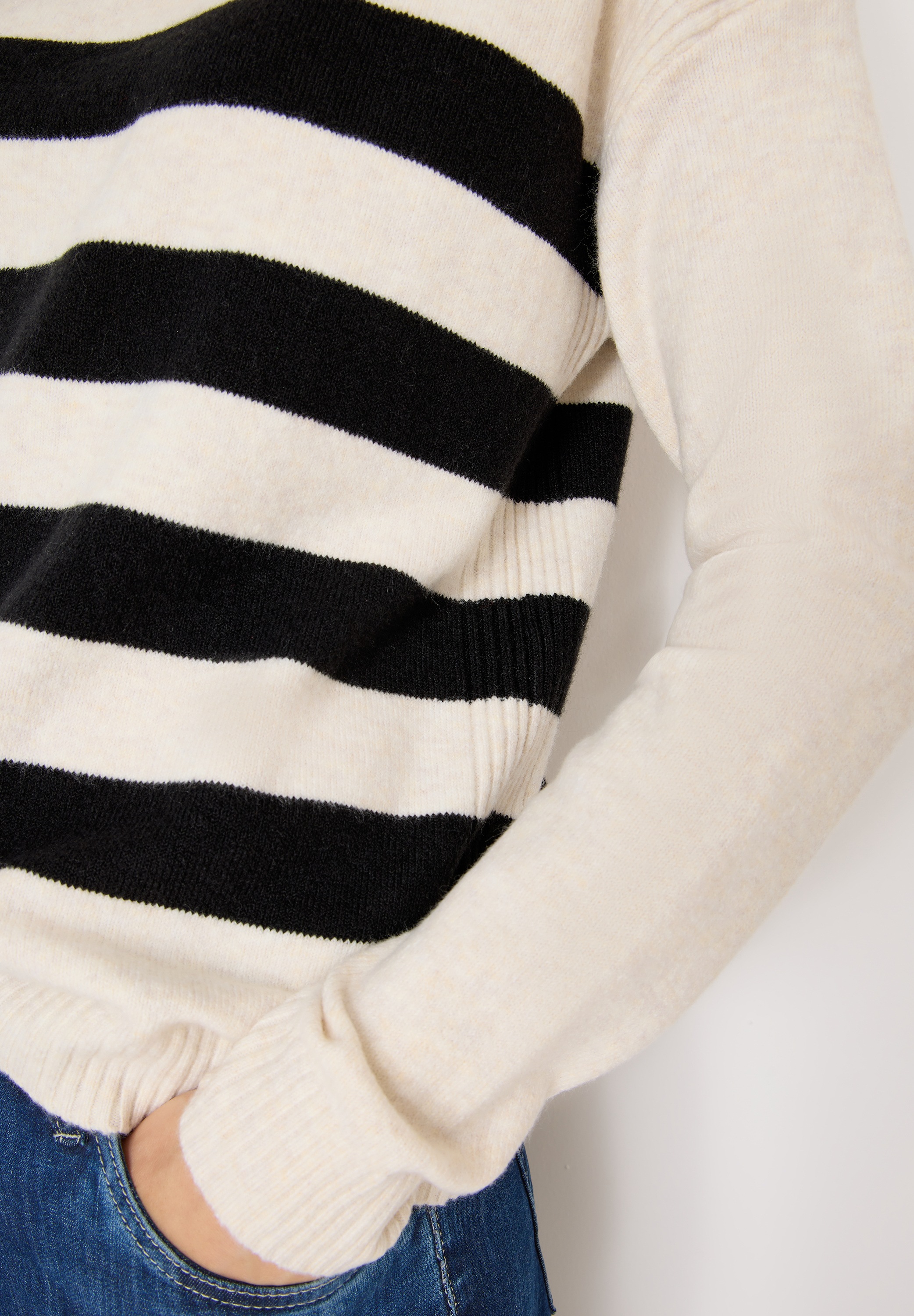 Thumbnail - Cecil Rollkragenpullover mit Colorblocking-Streifen und großem Kragen