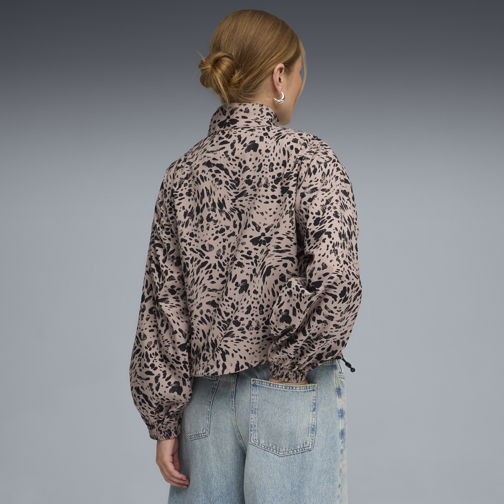 PUMA Trainingsjacke »Essentials Relaxed Bedruckte Jacke mit Reißverschluss bis zum«