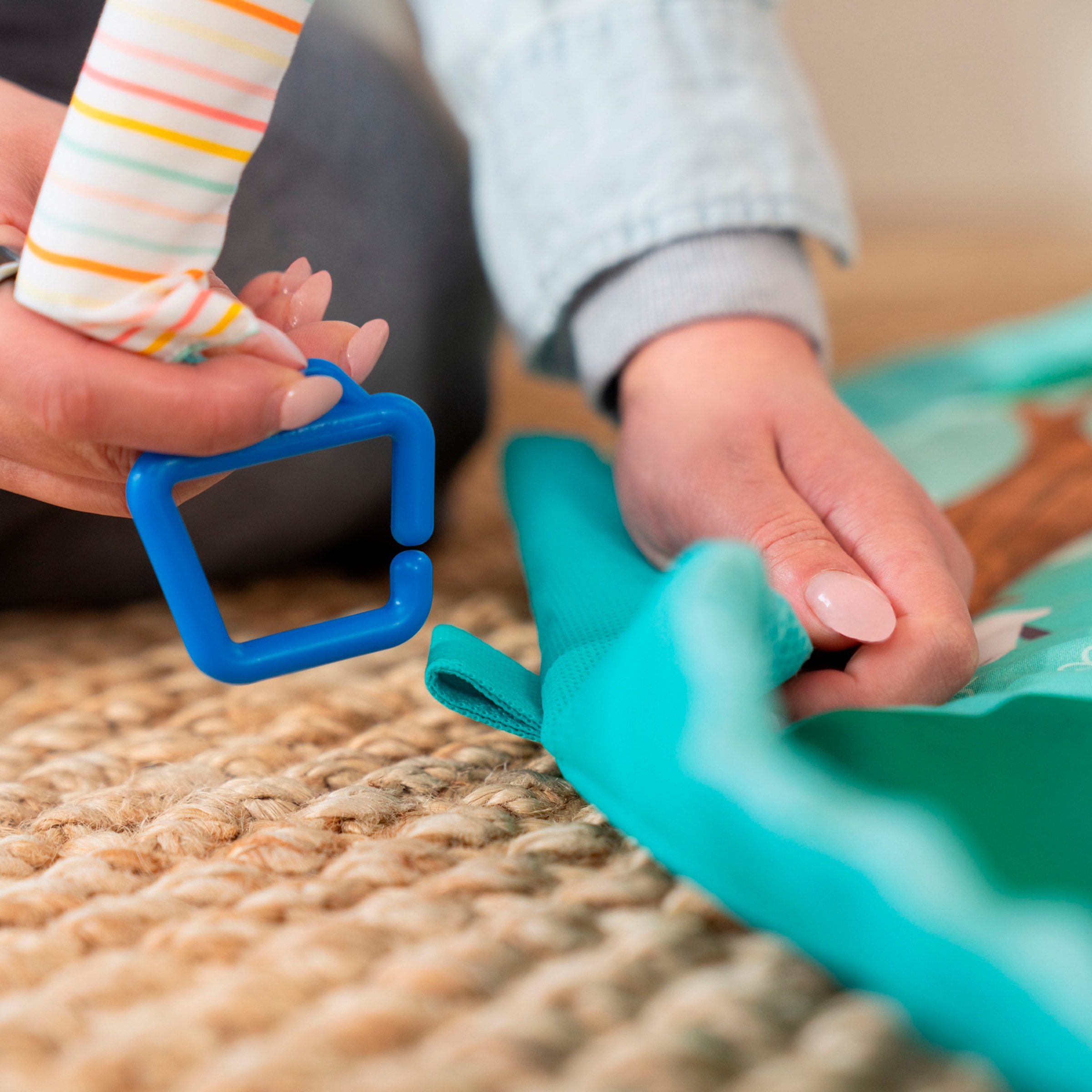 Baby Einstein Spielbogen »Happy Harvest Touch & Feel Activity Gym«, mit Soundeffekt