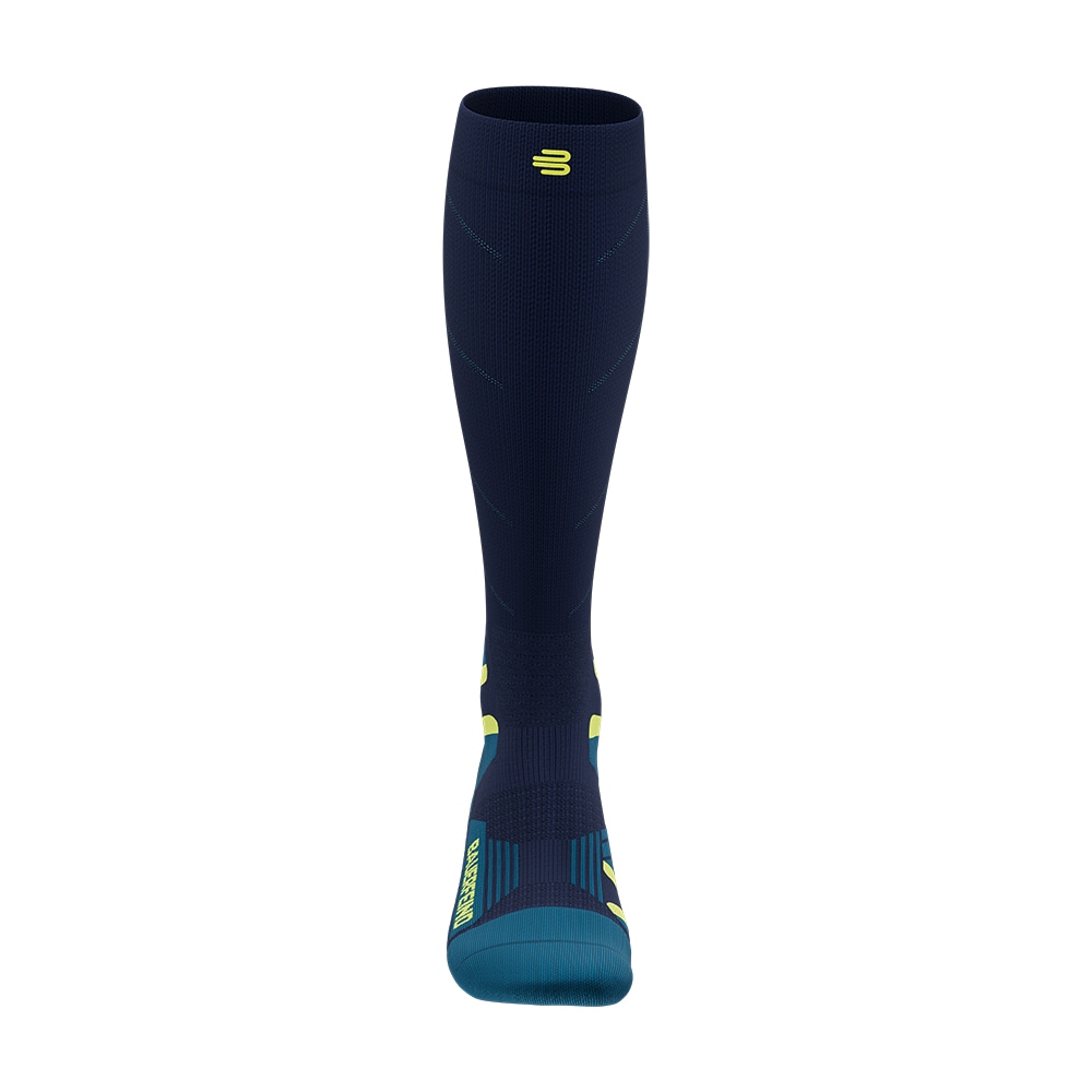 Bauerfeind Sportsocken »SKI TOURING COMPRESSION SOCKS« mit innovativer Zonenkompression, leichtes, dünnes Gestrick