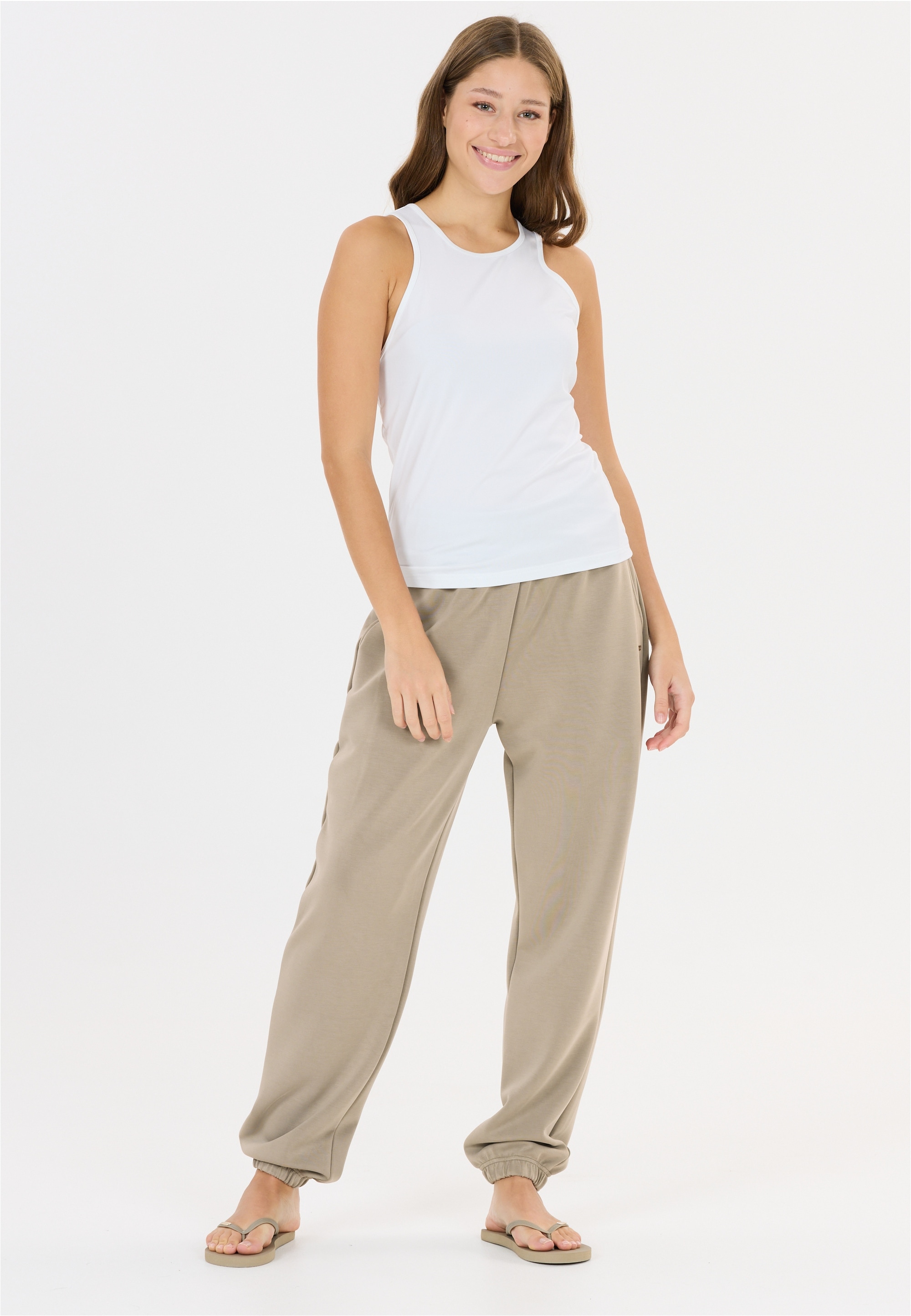 ATHLECIA "Jillnana V2" aus angenehm weichem Material