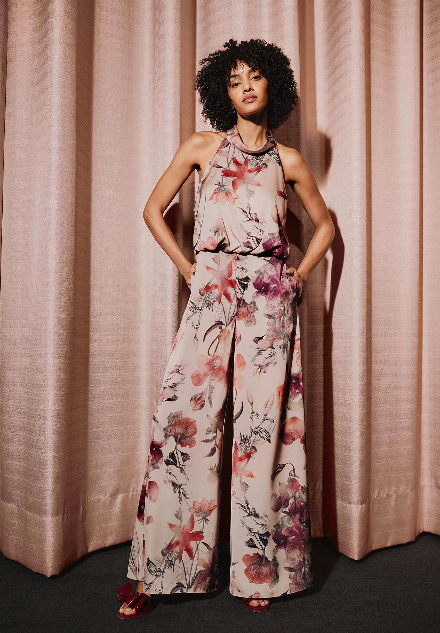 Vera Mont Overall »Vera Mont Jumpsuit mit Blumenprint«, (1 tlg.)