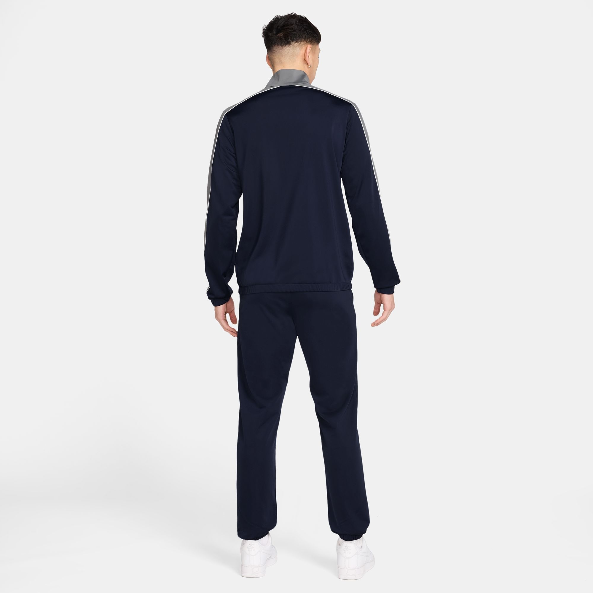Nike Sportswear Trainingsanzug »Nike Sportswear Club Men's Poly-Knit Tracksuit« für sportliche Aktivitäten und Freizeit, leichtes Material