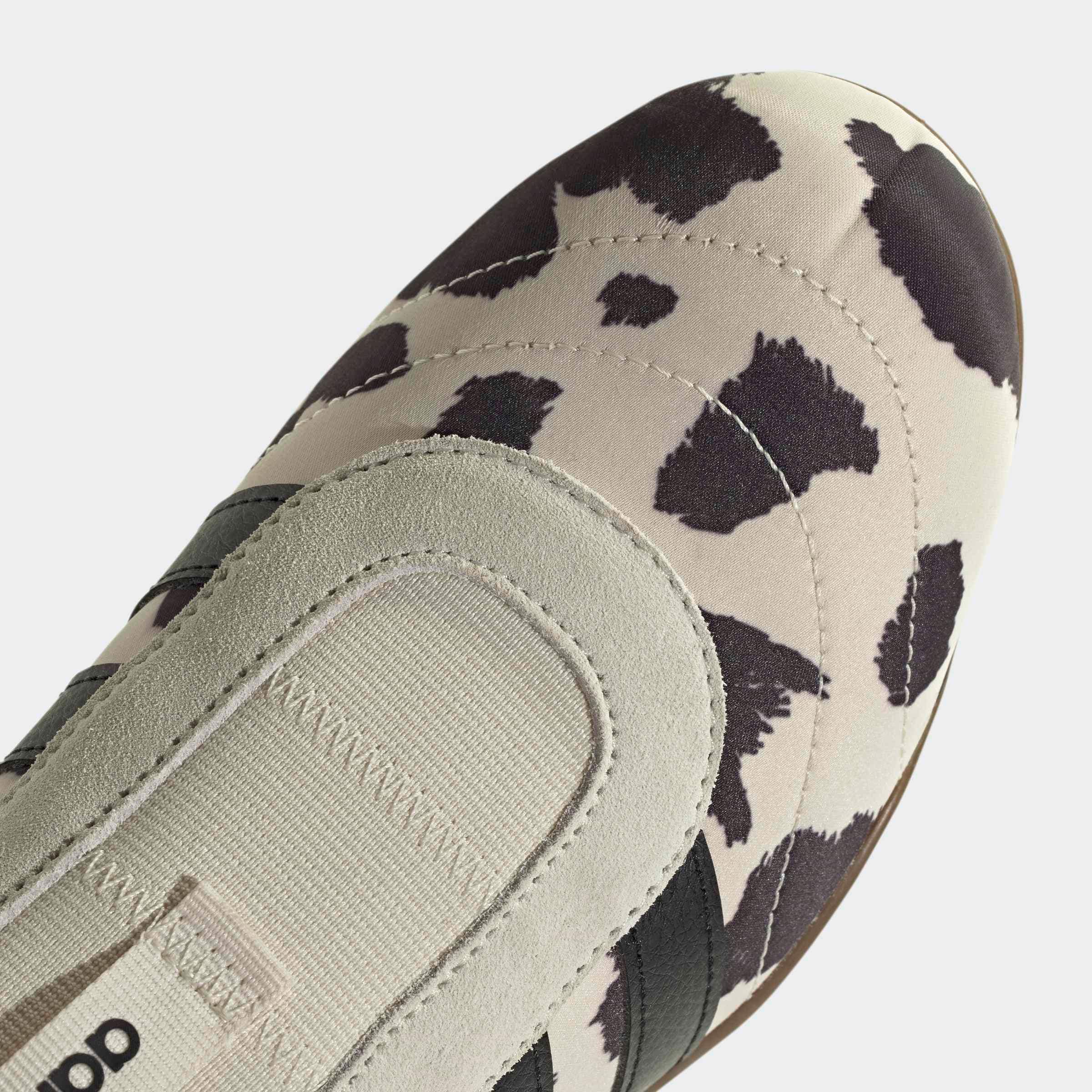 adidas Sportswear Sneaker »GRAND COURT LO SLIP ON«  mit Kuh Muster