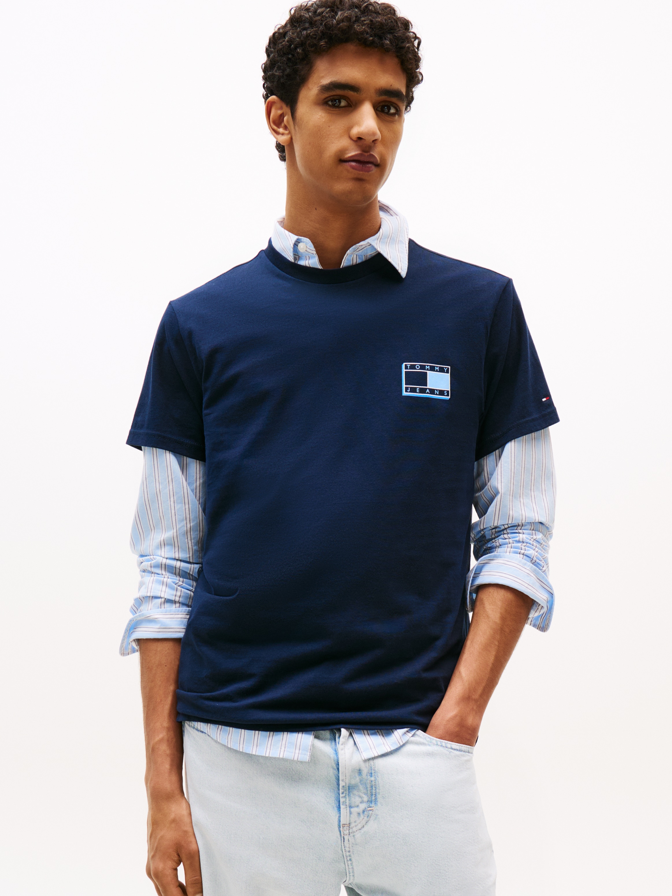 Tommy Jeans T-Shirt "TJM SLIM POP COLOR FLAG TEE EXT", Mit Rundhalsausschni günstig online kaufen