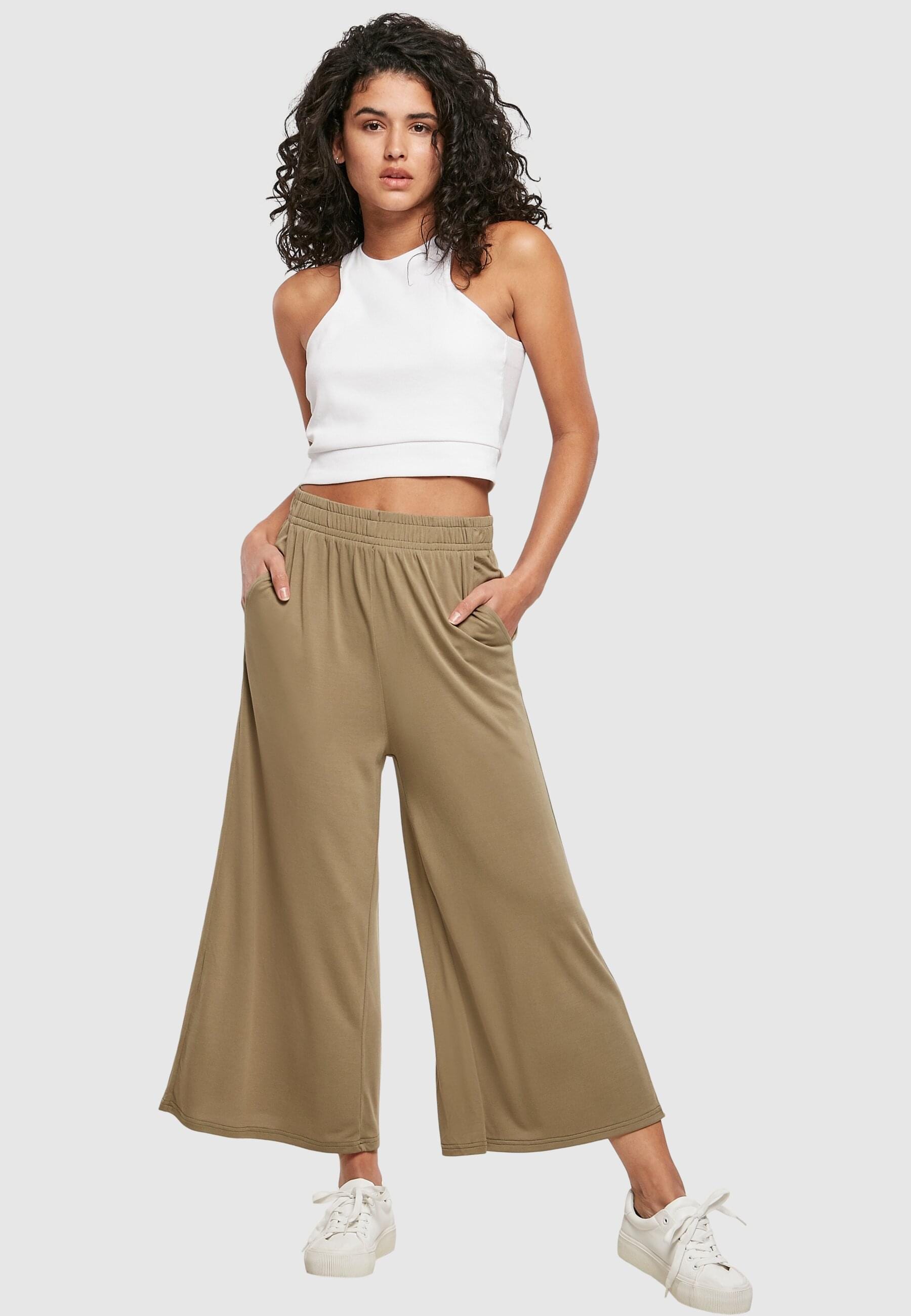 URBAN CLASSICS Bequeme Jeans »Urban Classics Damen Ladies Modal Culotte«, (1 tlg.)