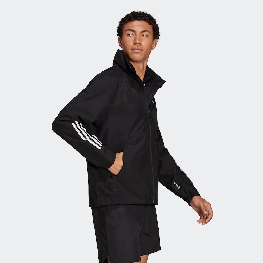 adidas Sportswear Outdoorjacke »BSC 3STREIFEN RAIN.RDY REGENJACKE«, mit Kapuze