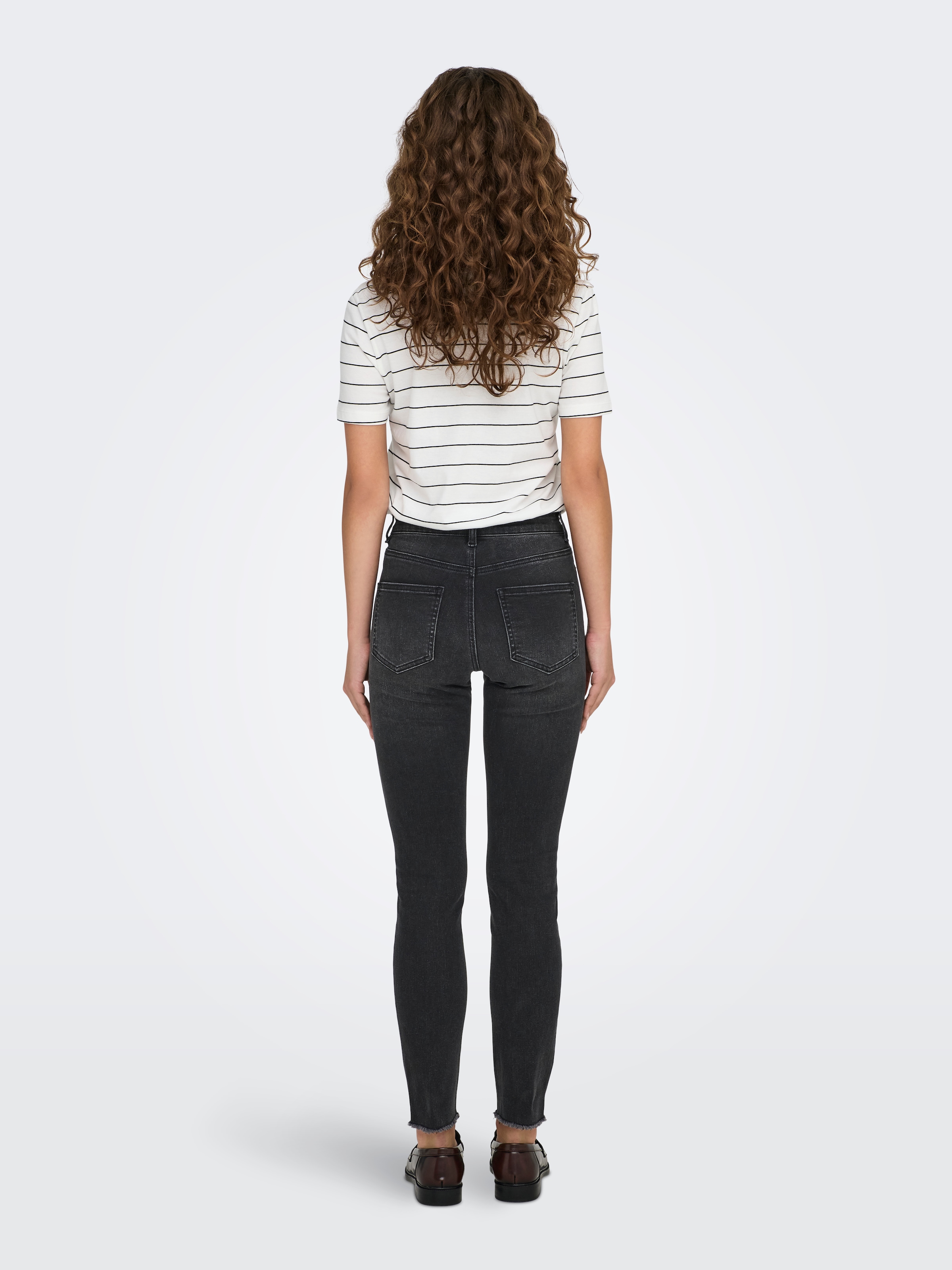 ONLY Skinny-fit-Jeans »ONLMIA MID WAIST BUTTON SK RW ANK BOX«