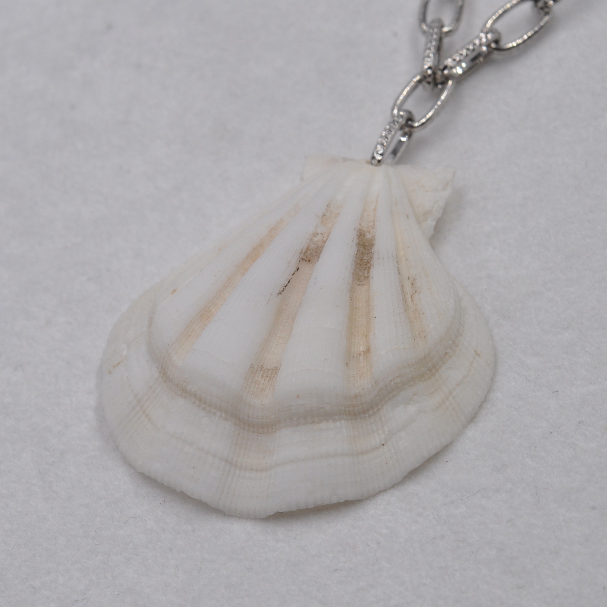 Steuer Kette mit Anhänger »Metall glanz Glasstein weiß«