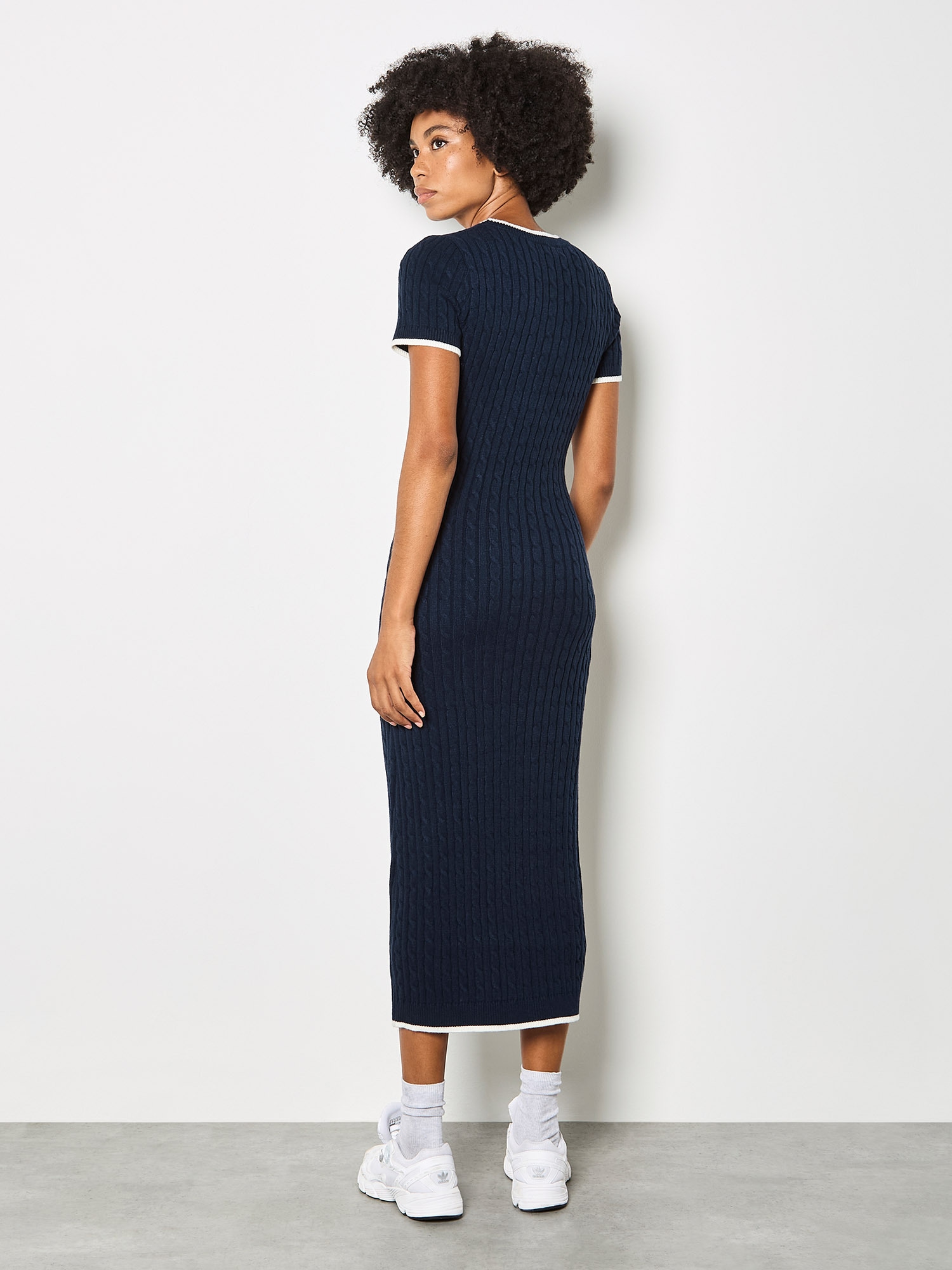 Apricot Strickkleid »Midi-Kleid mit Zopfmuster« in unifarben