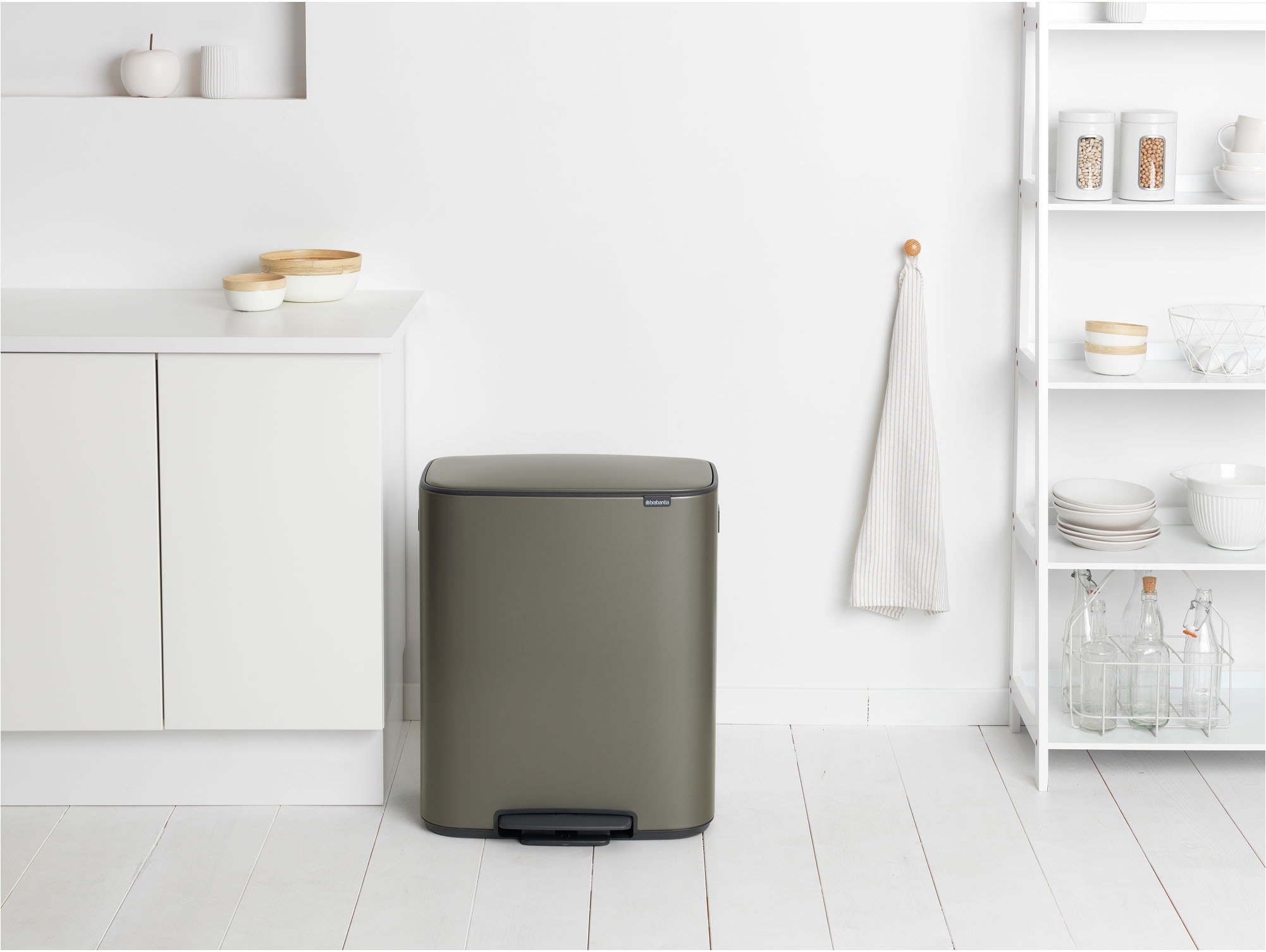 Brabantia Mülleimer "Bo Treteimer, 60L" sanft schließender Deckel, mit leic günstig online kaufen