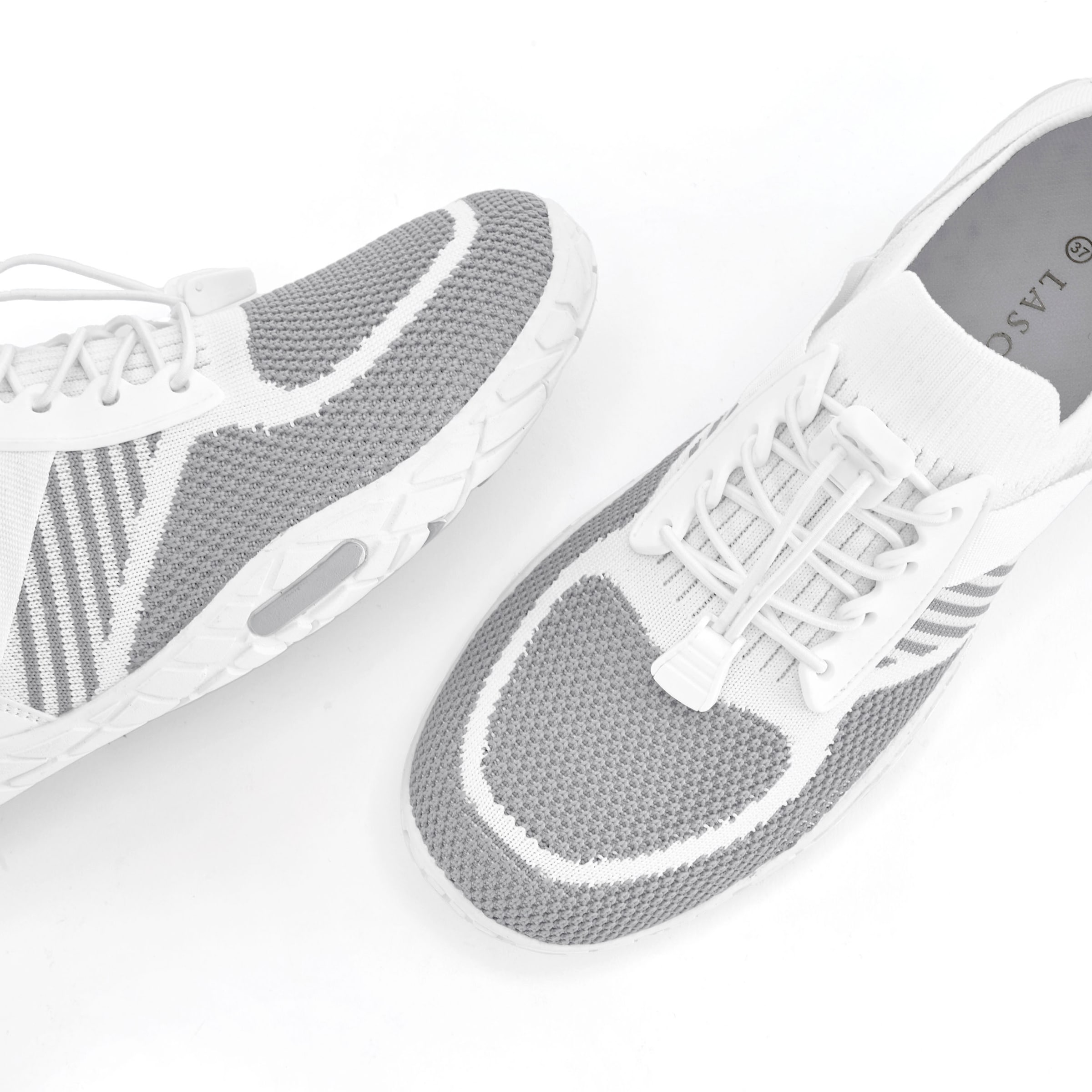 LASCANA Sneaker, Freizeitschuh, Halbschuh superleicht, flache flexible Sohle VEGAN