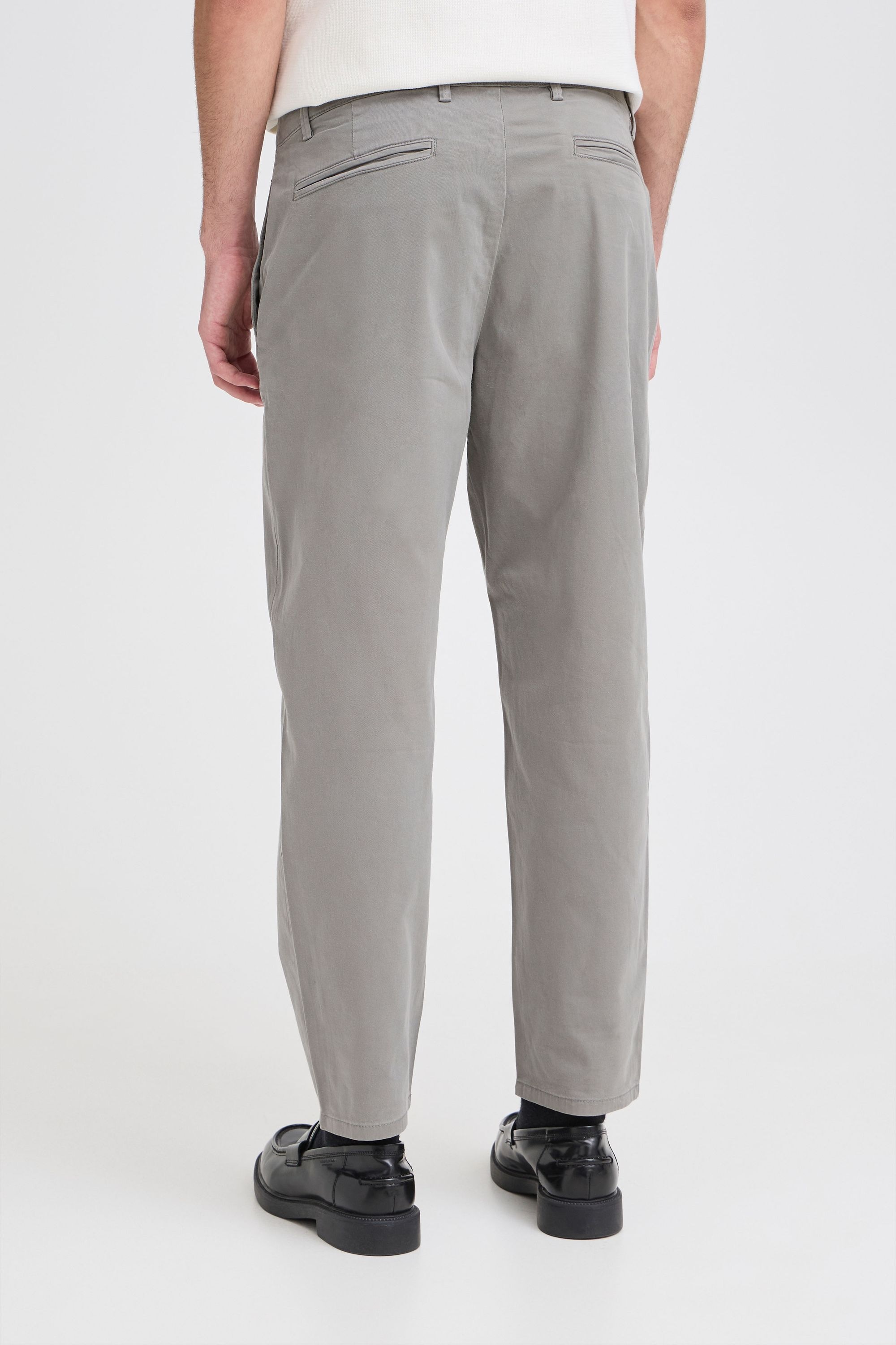 Chinohose CASUAL FRIDAY "Chinohose CFPepe", Herren, Gr. 32, Länge 32, grau (moon mist), Obermaterial: 97% Baumwolle CO. 3% Elasthan EL., Hosen Chinohose 3
