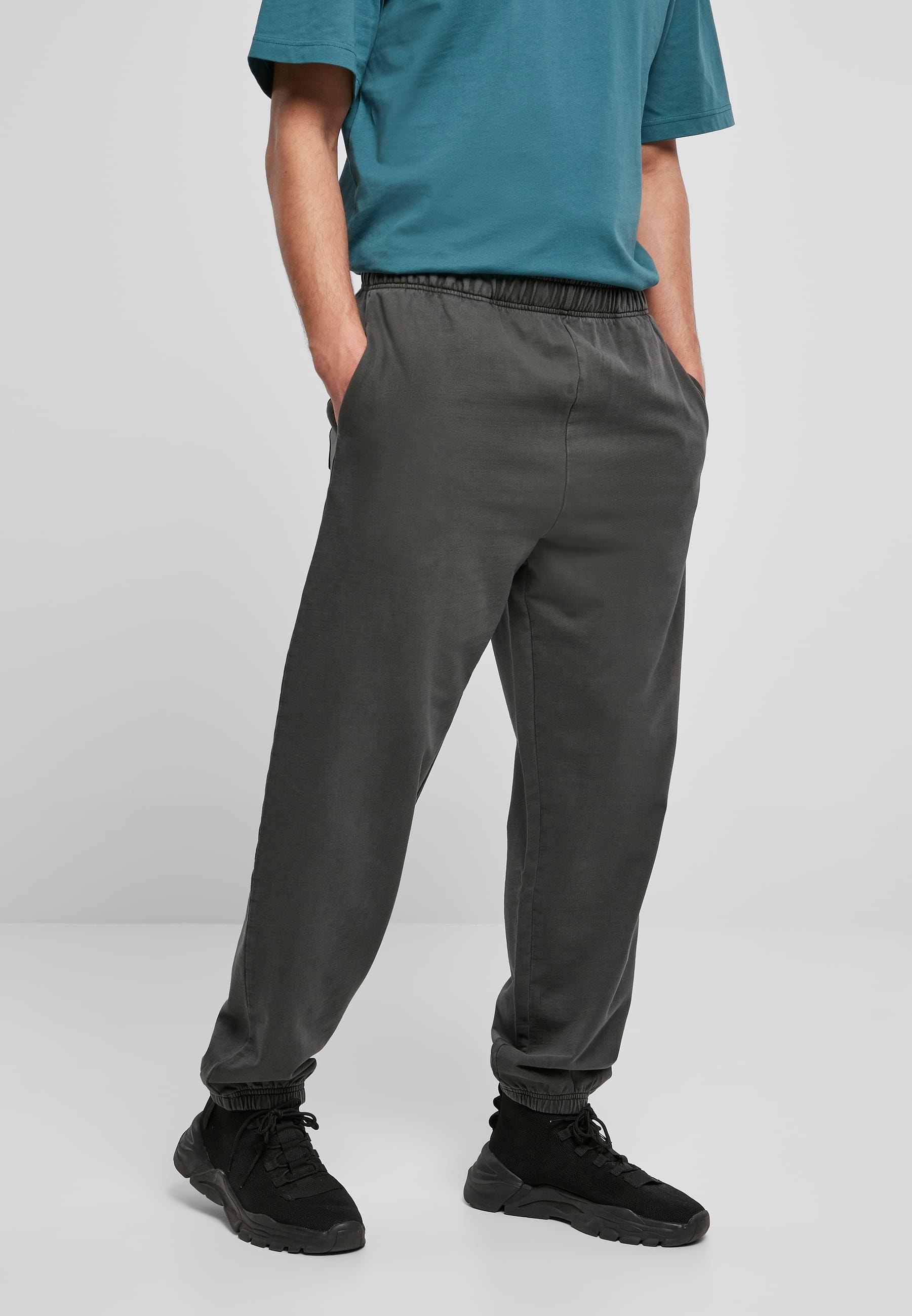 URBAN CLASSICS Stoffhose »Urban Classics Herren Overdyed Sweatpants«, (1 tlg.)