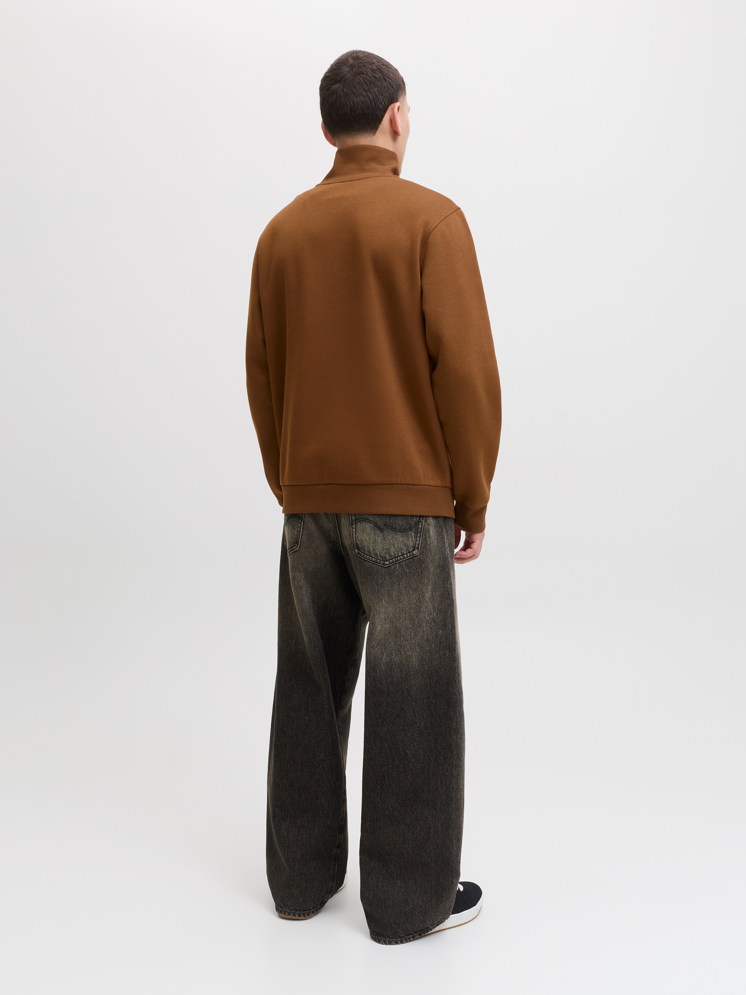 Jack & Jones Sweatshirt »JJEBRADLEY SWEAT HALF ZIP NOOS«, mit Troyer Kragen