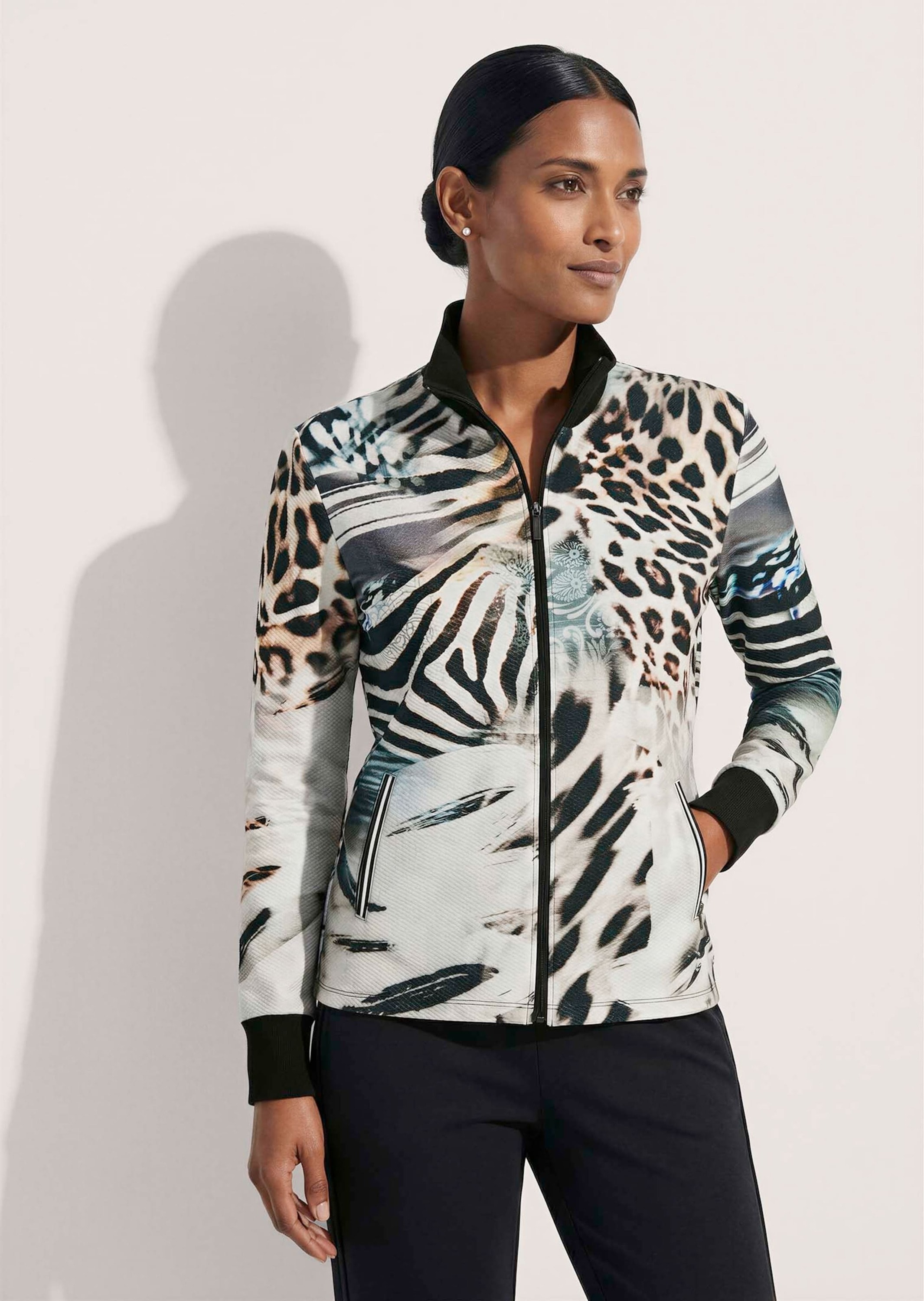 MADELEINE Langarmshirt »Shirt Sweatjacke mit Animal-Print«