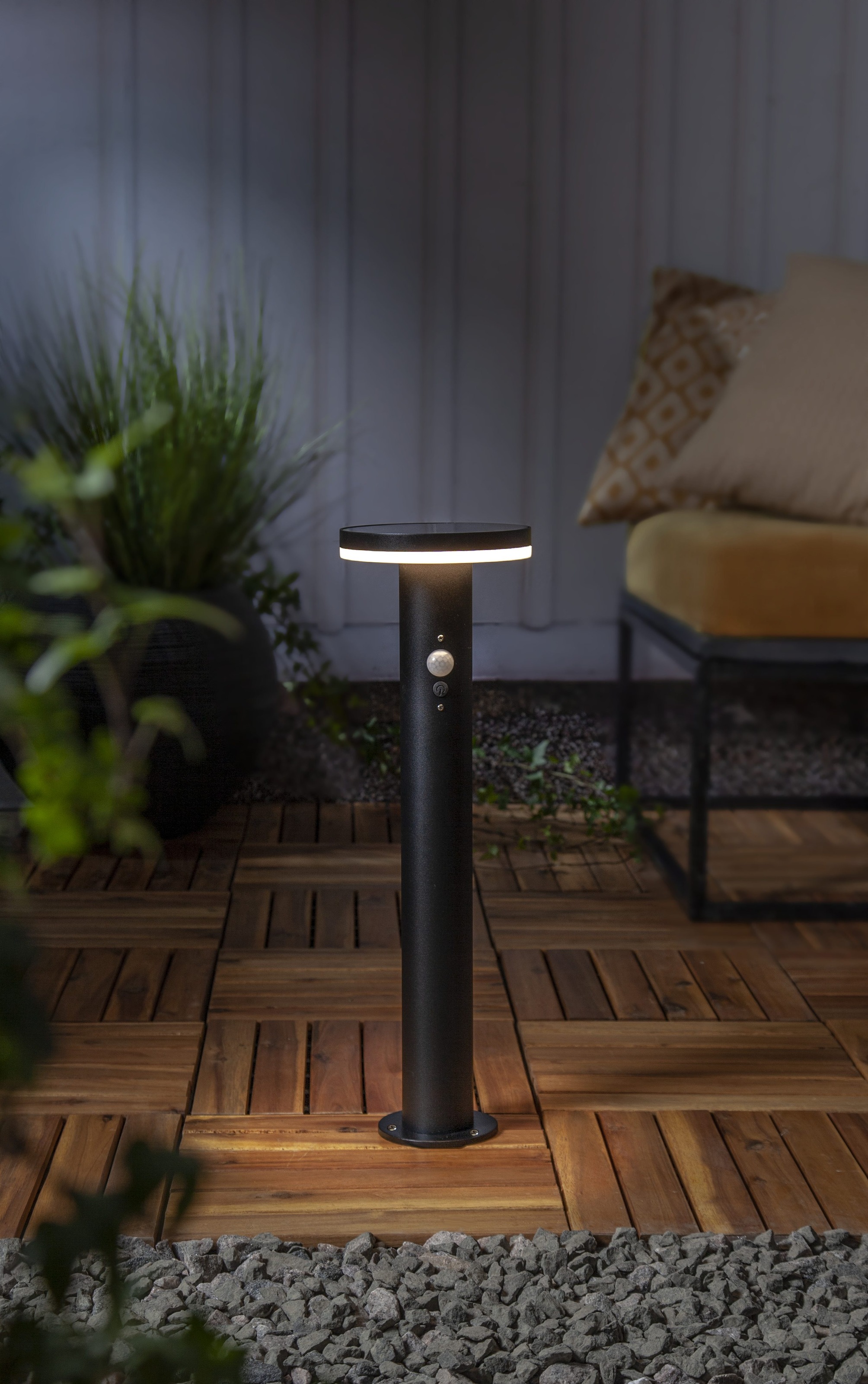 Parforce Traditional Hunting LED Solarleuchte »Solar-Wegleuchte Valletta« LED-Board 1 Stk. Warmweiß 3 Lichtmodi, PIR-aktivierte 800 lm, stetig mit 60 lm, Dämmerungssensor
