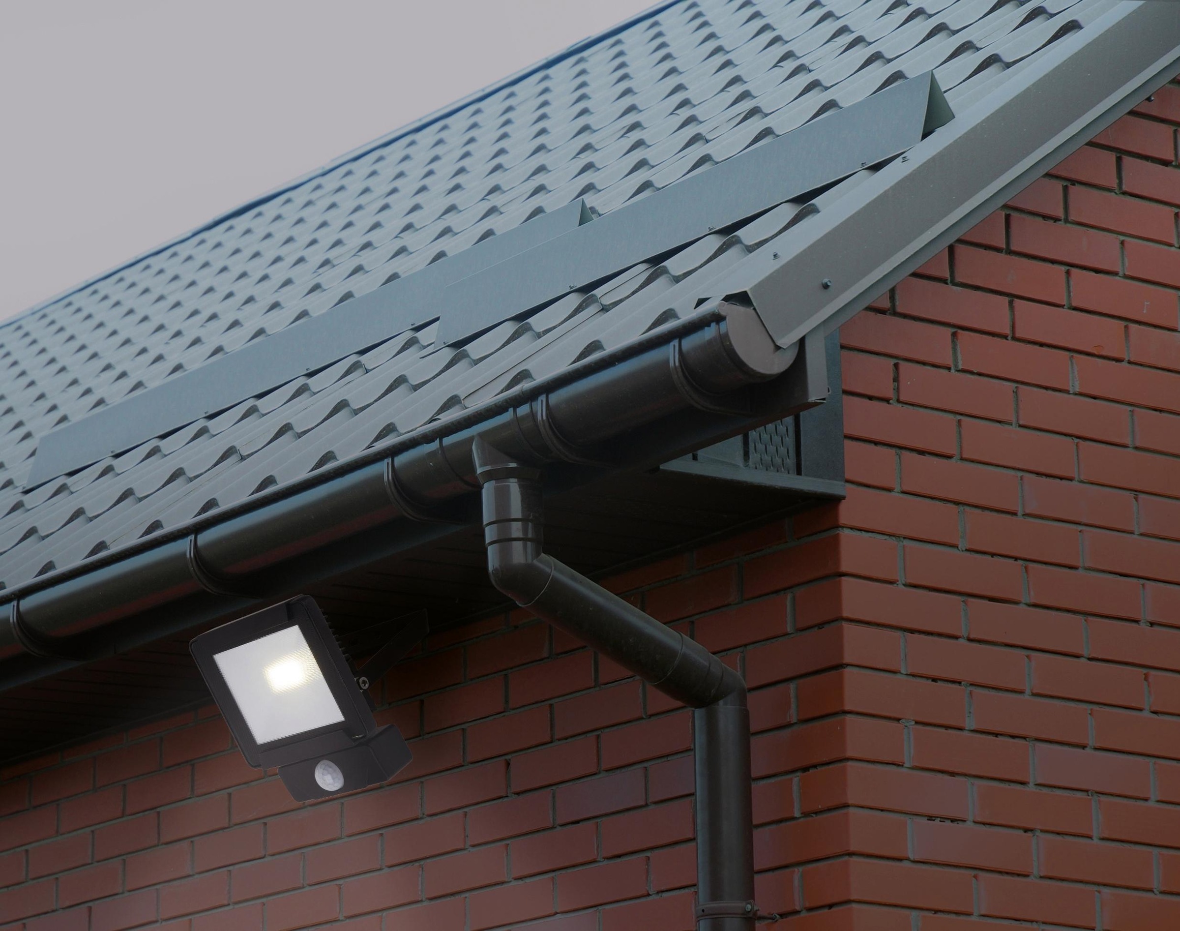 näve LED Außen-Wandleuchte »STRAHLER«, Leuchtmittel LED-Board | LED fest integriert, LED-Außenwandleuchte inkl. Bewegungssensor,Abstrahlwinkel: 120 Grad