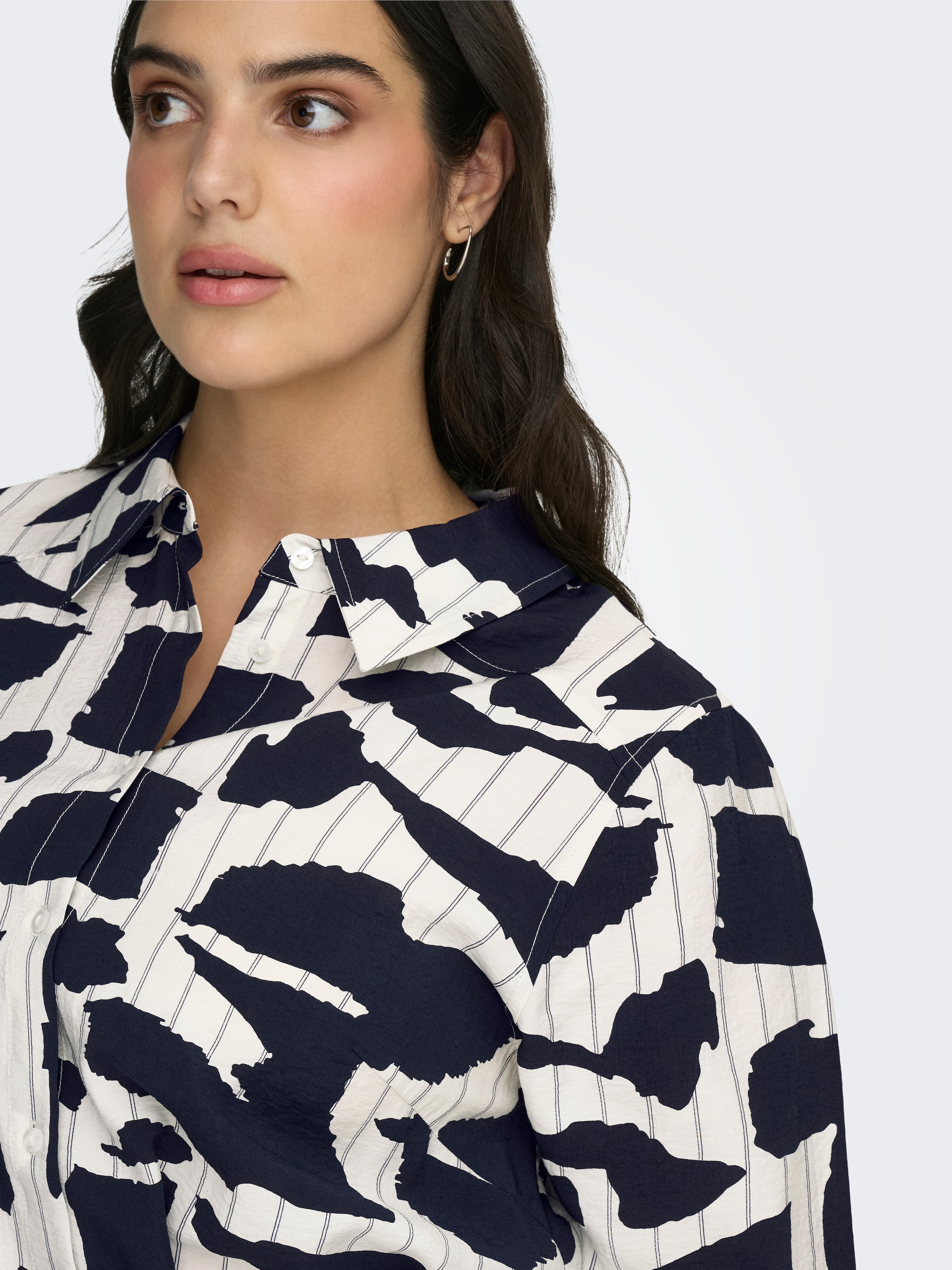ONLY CARMAKOMA Sommerkleid »CARMISIA LIFE 3/4 BLK SHIRT DRESS WVN«