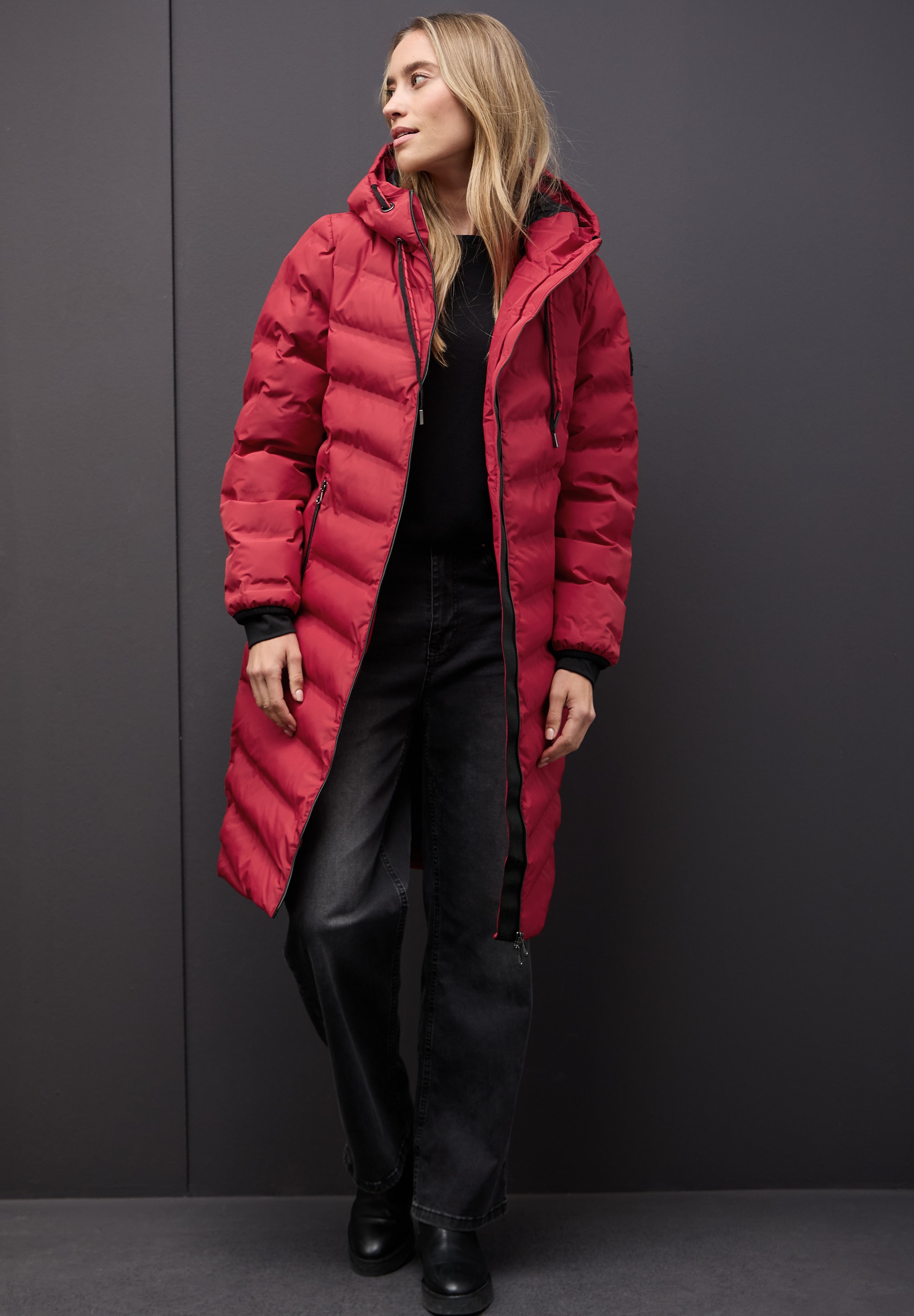 STREET ONE Steppjacke mit Kapuze Damenmantel mit Kapuze und geklebten Nähten