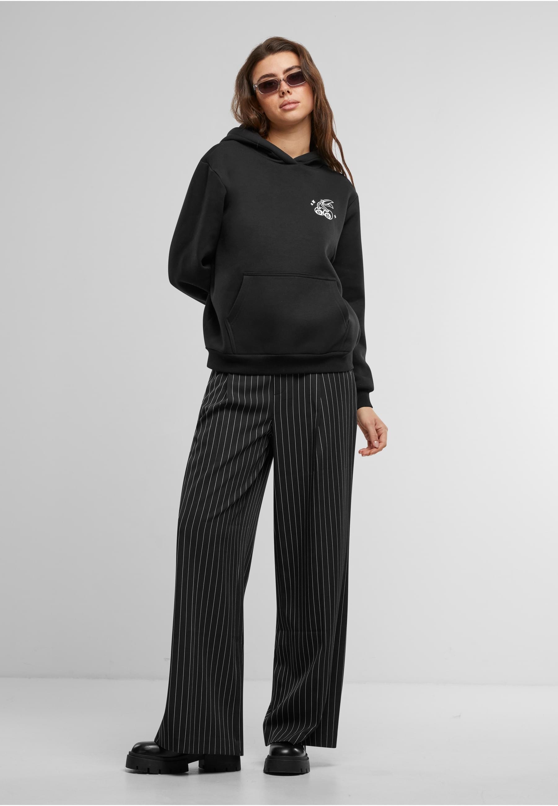 Miss Tee Kapuzenpullover »Miss Tee Lucky Cherry Ladies Fluffy Hoody«, (1 tlg.)