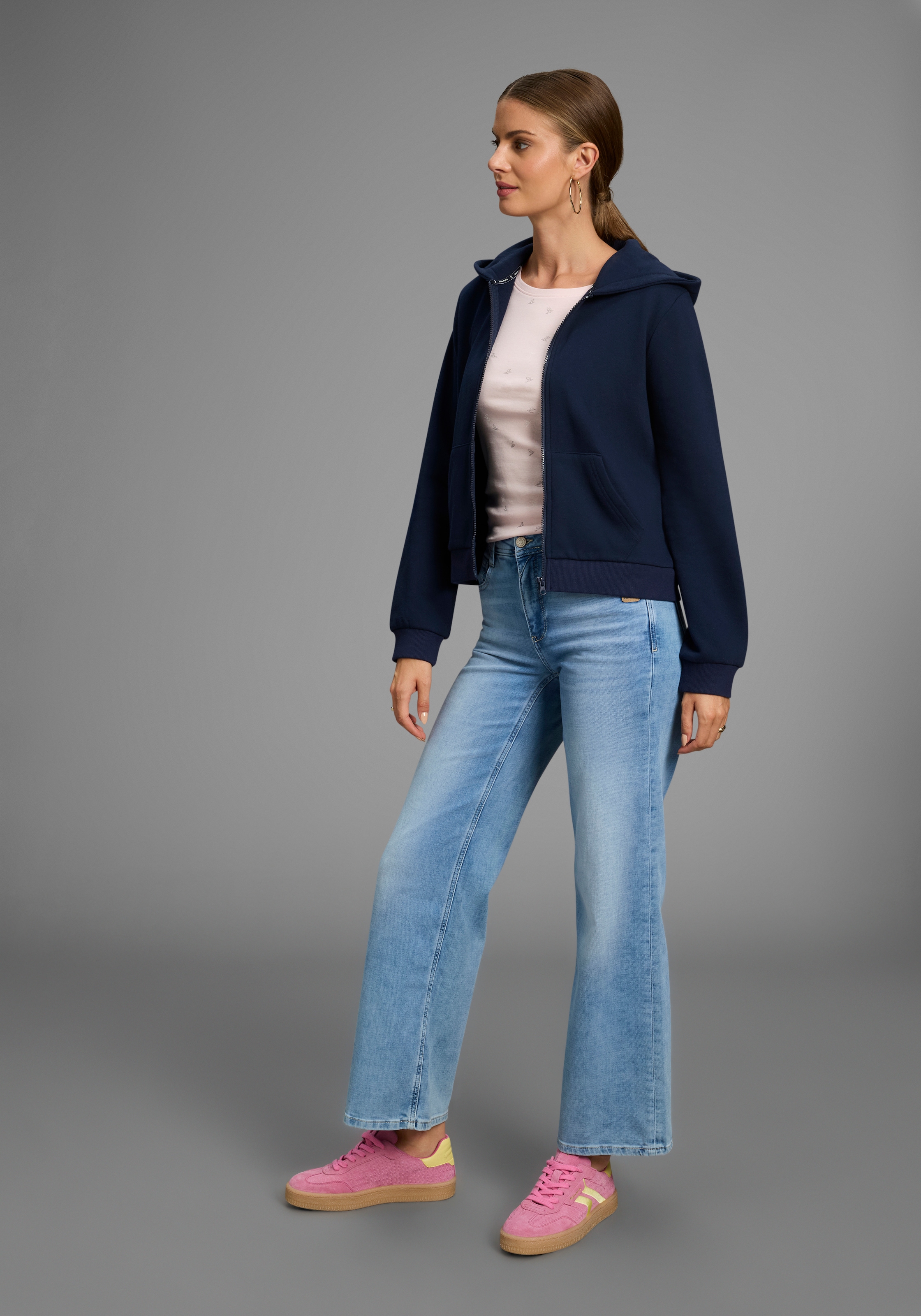 DELMAO Kapuzensweatjacke, mit Reißverschluss, Kapuze & Kängurutasche