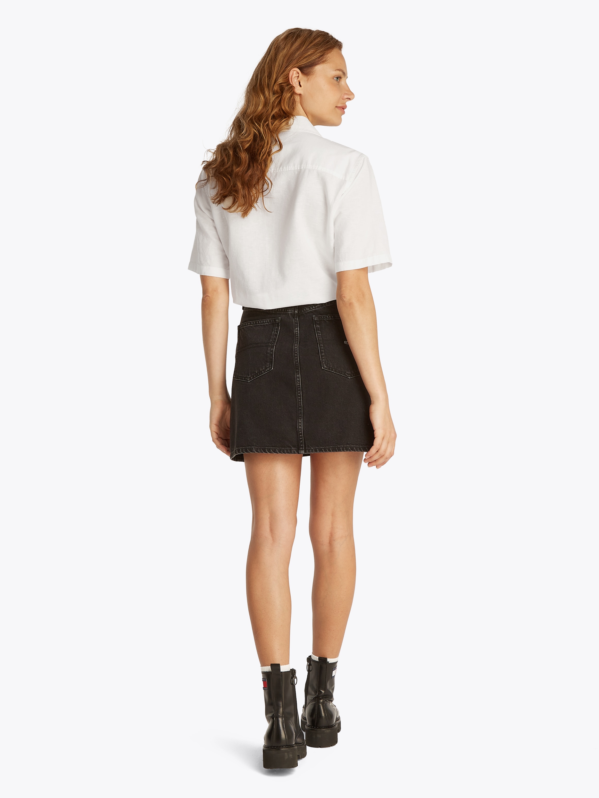 Tommy Jeans T-Shirt »TJW CRP LINEN SS SHIRT«, mit Brusttasche, Logostickerei