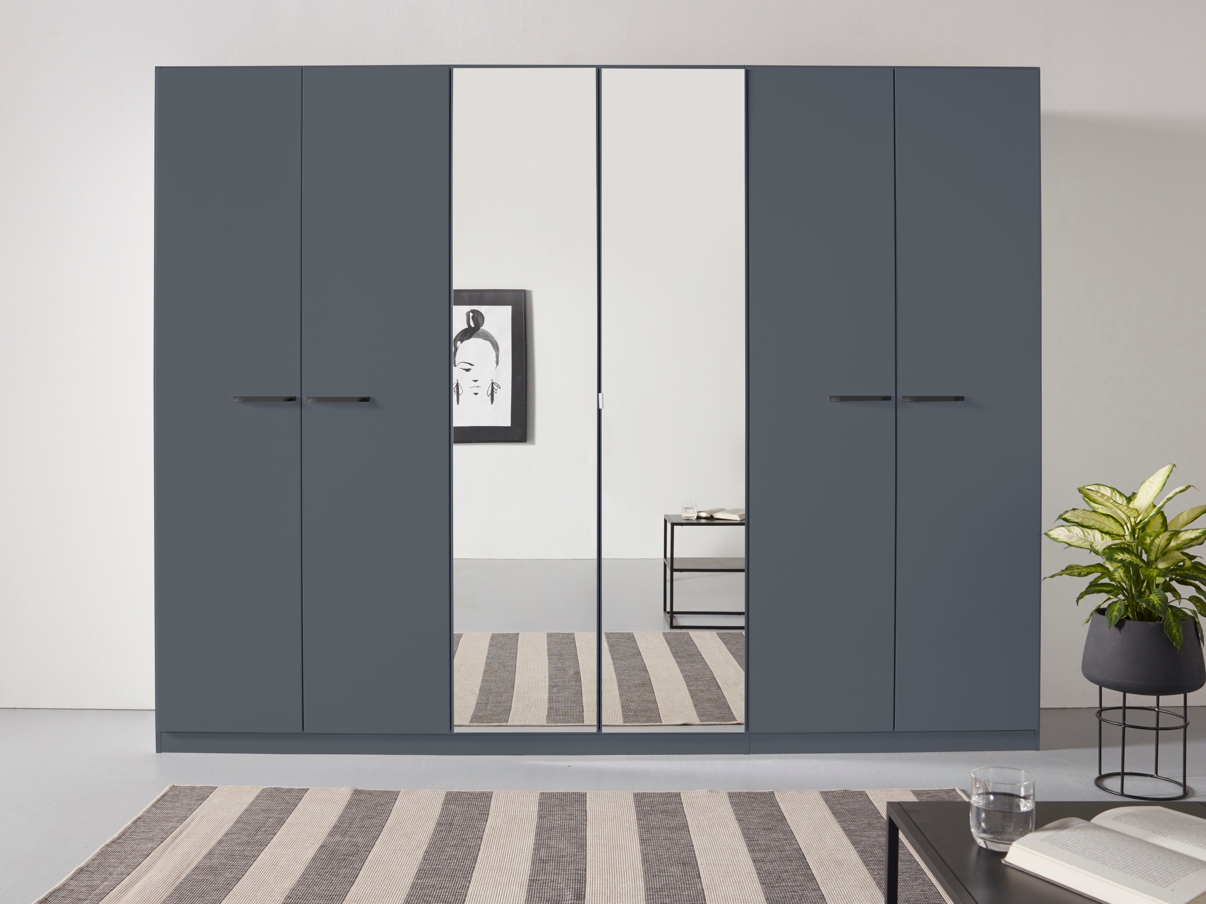 rauch Drehtürenschrank »Kleiderschrank Schrank Garderobe TOPSELLER OTELI inkl. Inneneinteilung«, (erhältlich in Breiten 91-360 cm, ab Breite 136cm inkl. Innenschubladen), mit zusätzlichen Einlegeböden, optional mit Spiegel MADE IN GERMANY