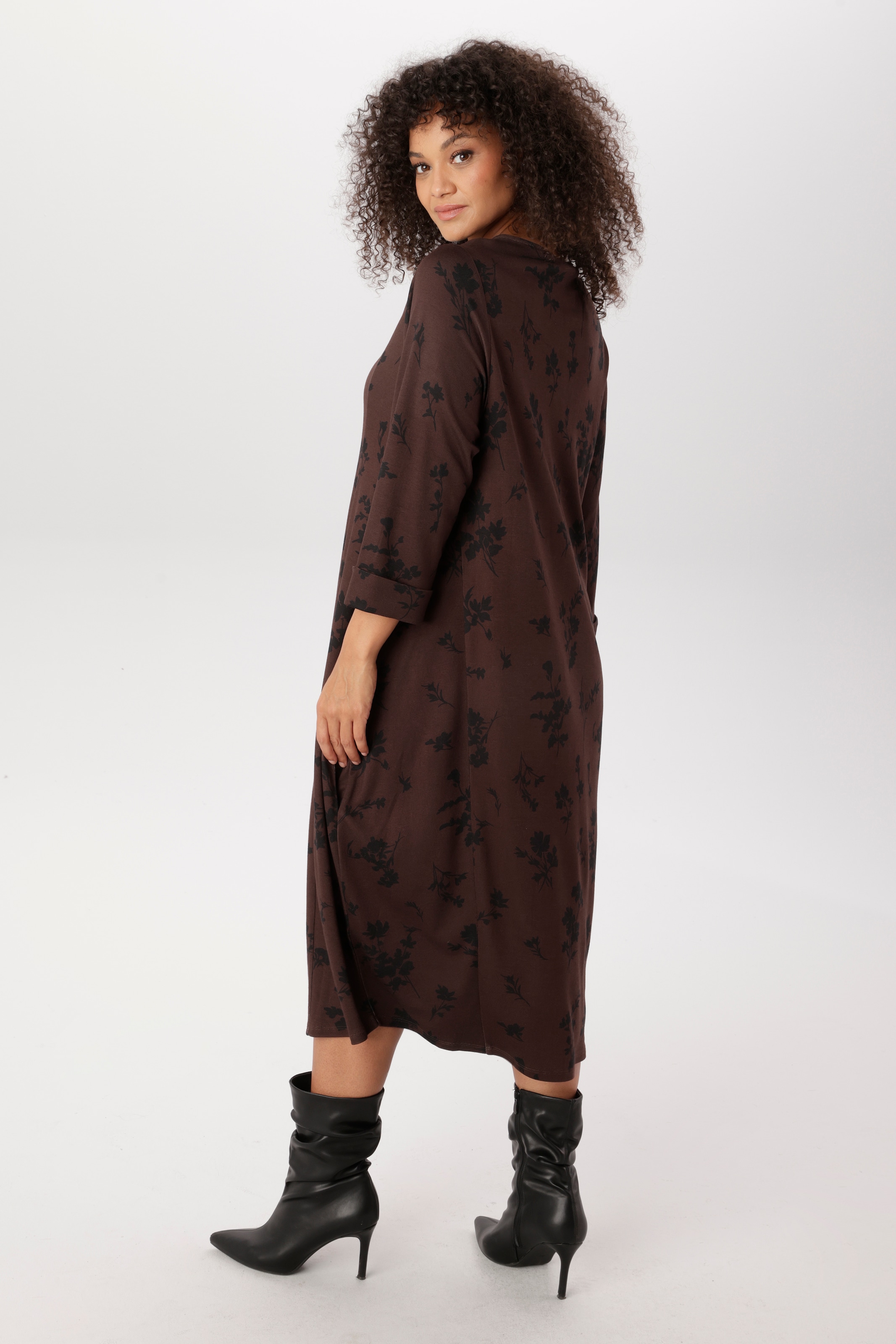 Aniston PLUS Jerseykleid mit denzenten Blumen bedruckt - NEUE KOLLEKTION
