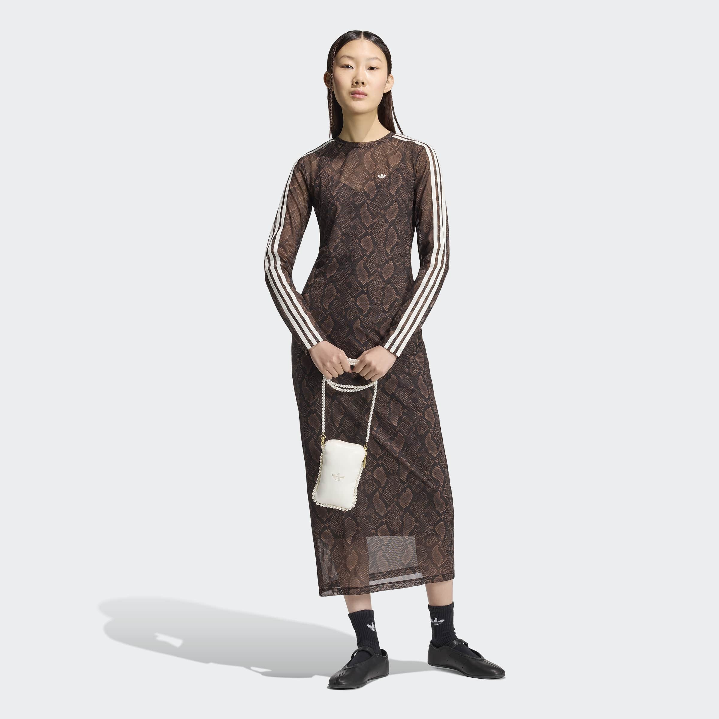 adidas Originals Maxikleid »MAXI DRESS« eng anliegender Schnitt, für Erwachsene, aus Polyester