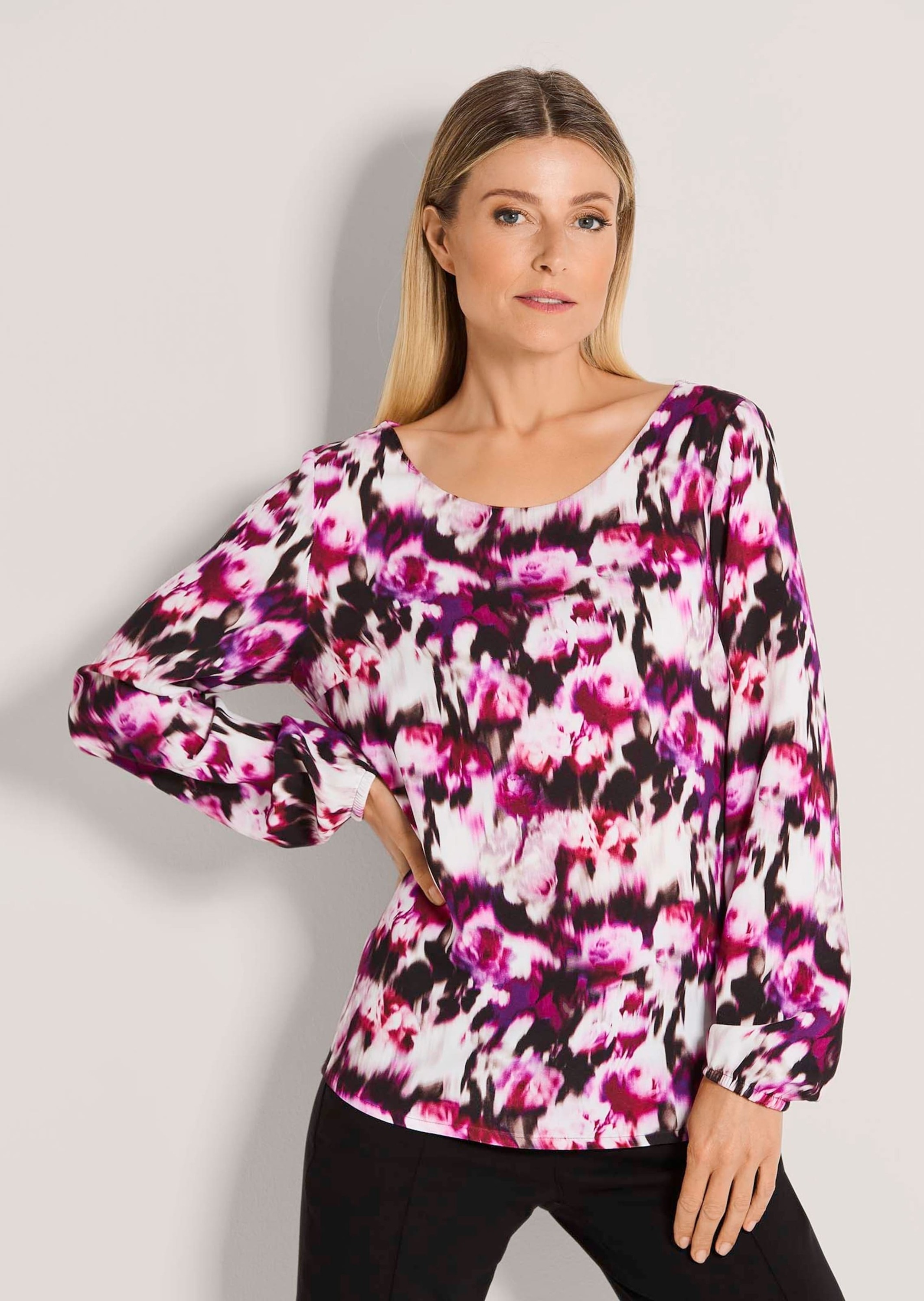 MADELEINE Schlupfbluse »Blusenshirt Elegante Viskosebluse mit Allover-Druck«